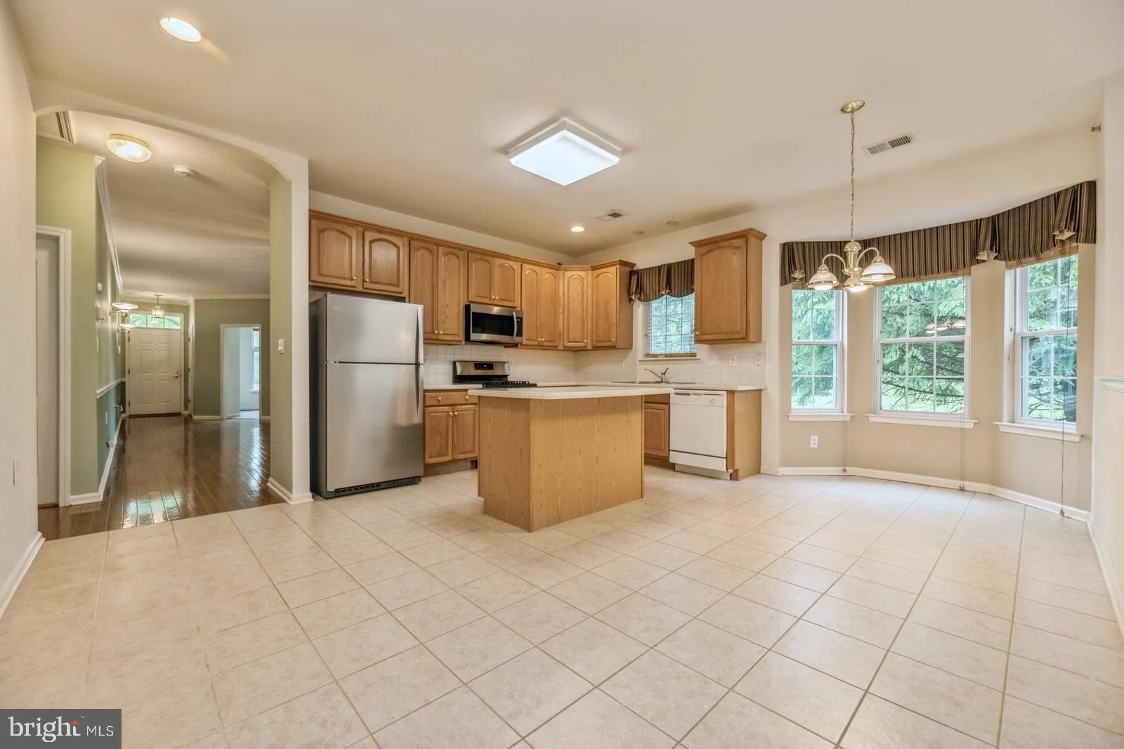 West Windsor, New Jersey 08550, United States, 2 Bedrooms Bedrooms, ,2 BathroomsBathrooms,Residential,Active,141487