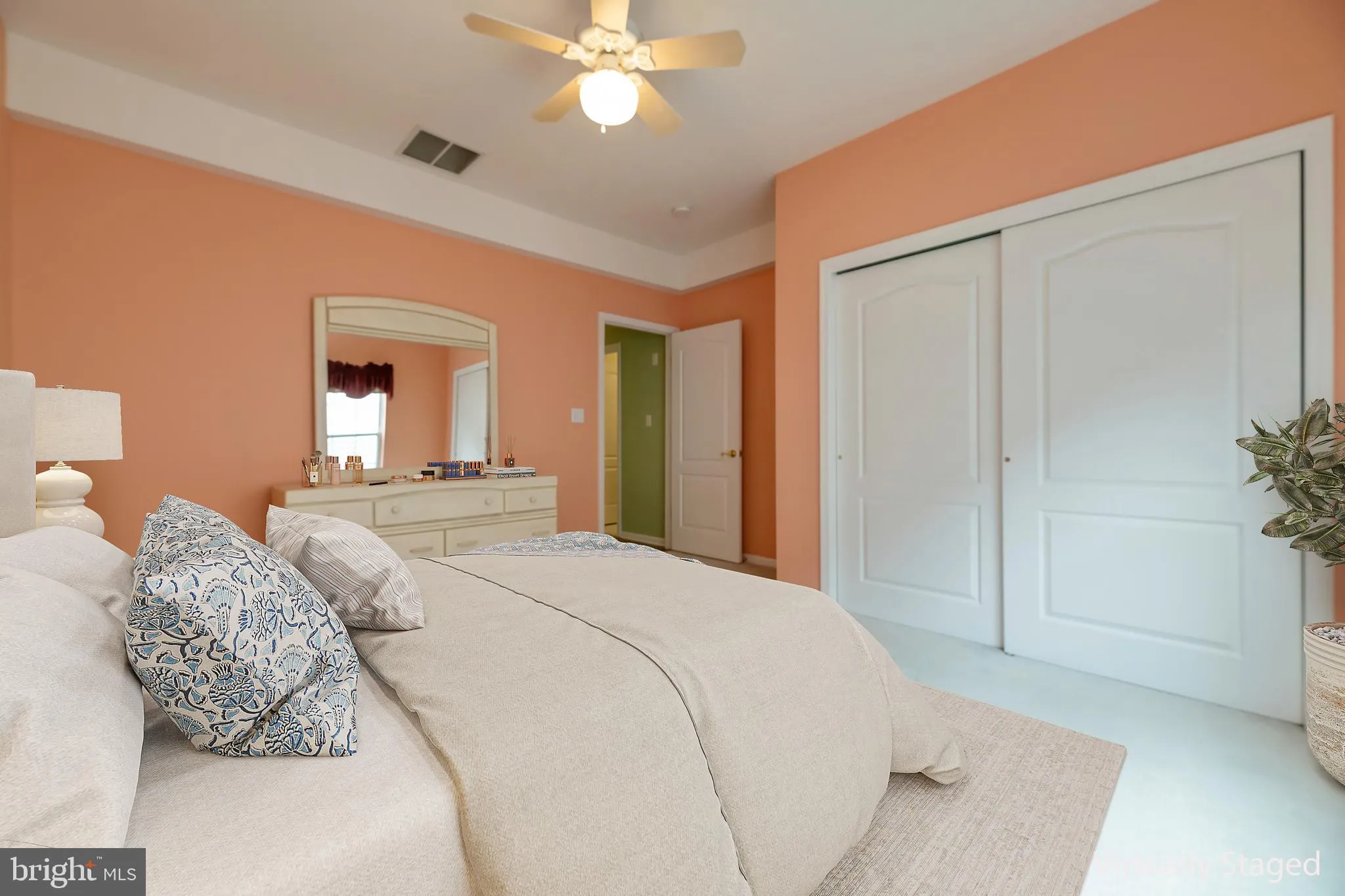 West Windsor, New Jersey 08550, United States, 2 Bedrooms Bedrooms, ,2 BathroomsBathrooms,Residential,Active,141487