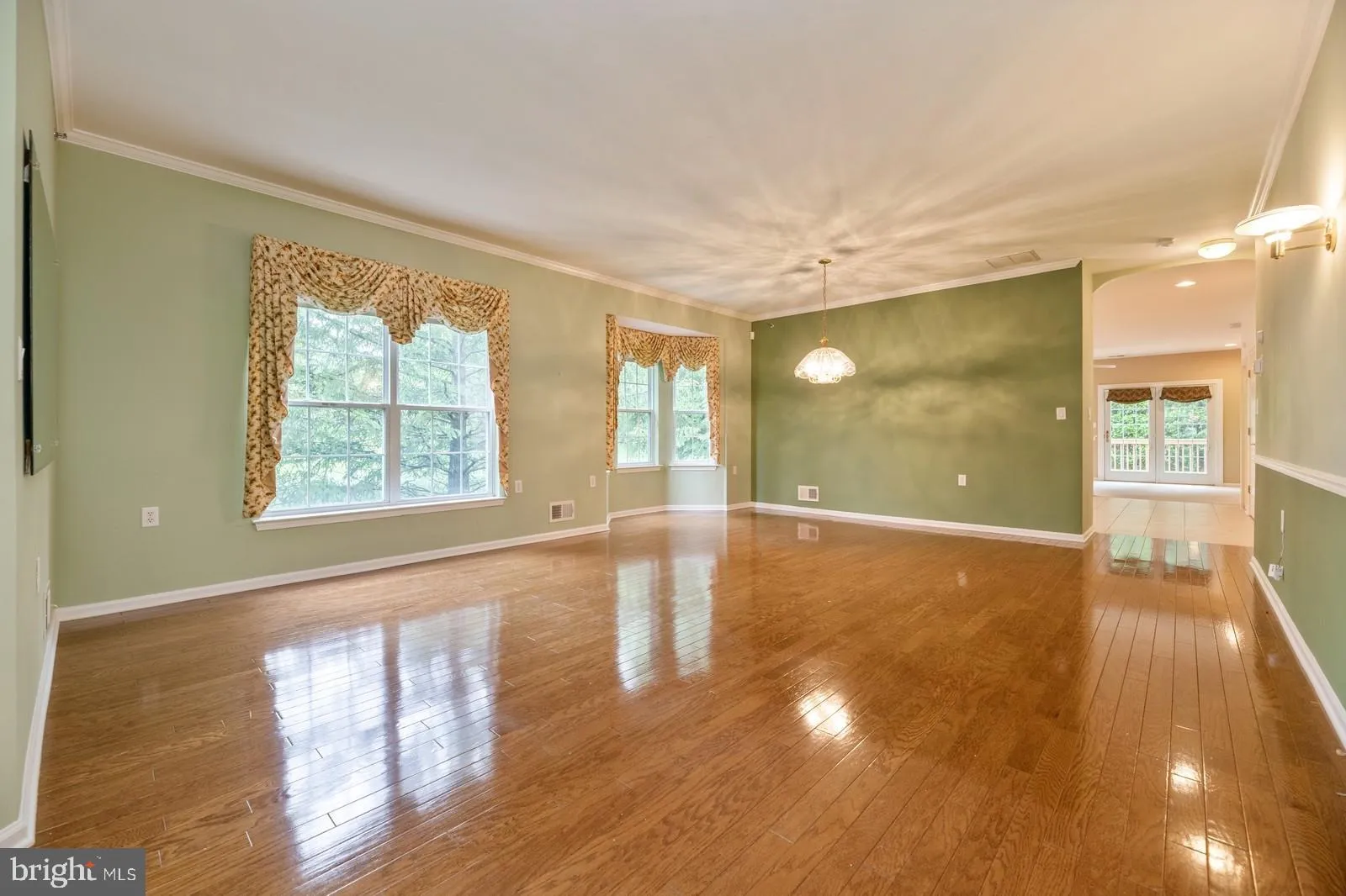 West Windsor, New Jersey 08550, United States, 2 Bedrooms Bedrooms, ,2 BathroomsBathrooms,Residential,Active,141487