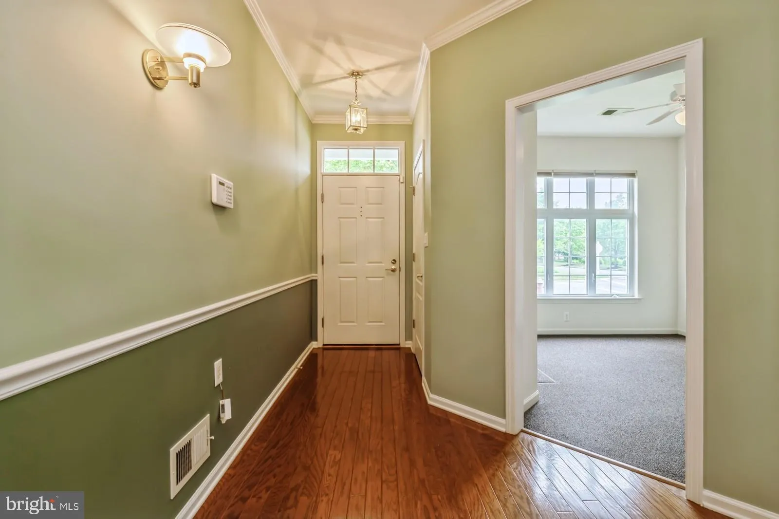 West Windsor, New Jersey 08550, United States, 2 Bedrooms Bedrooms, ,2 BathroomsBathrooms,Residential,Active,141487