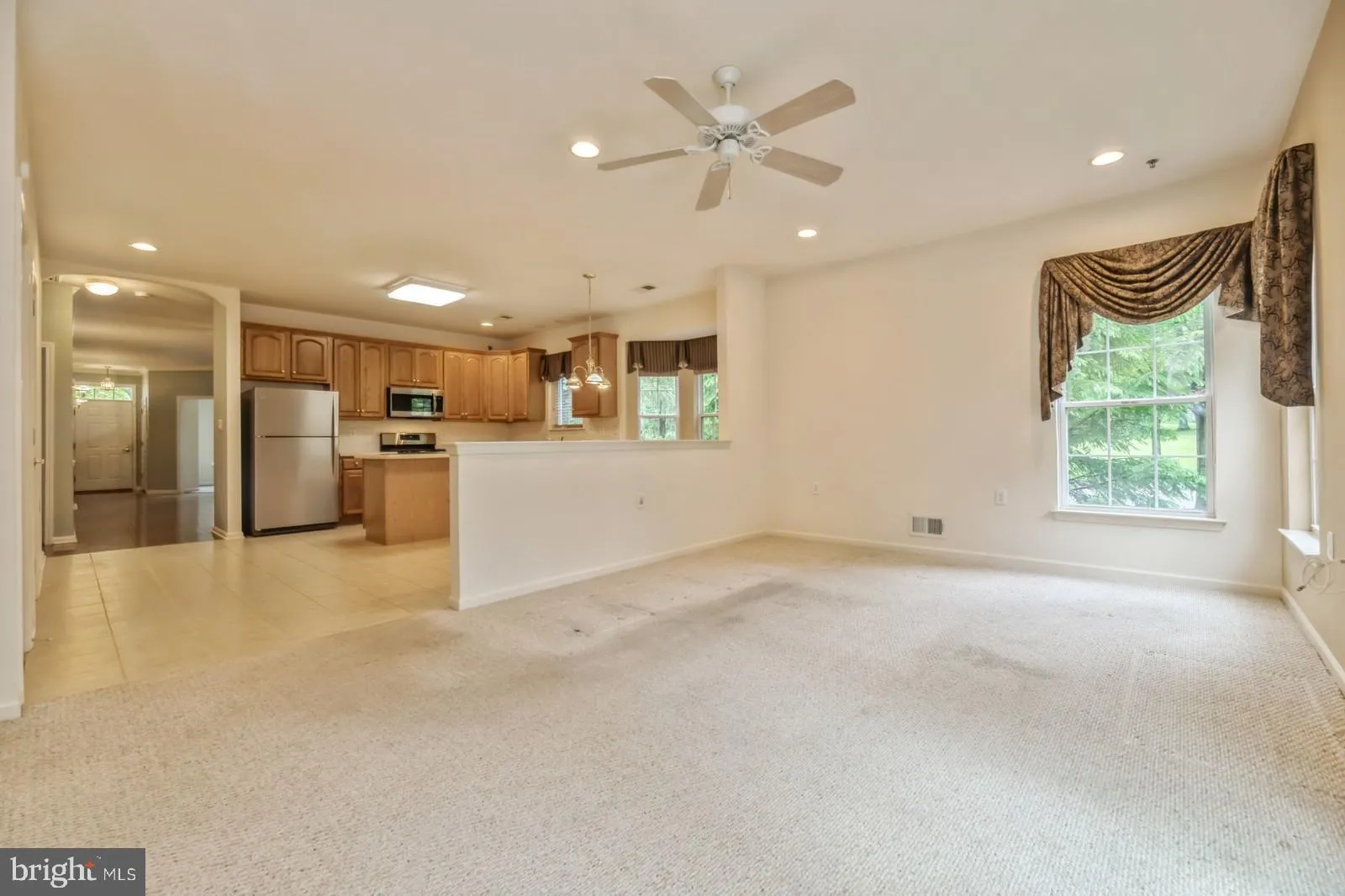 West Windsor, New Jersey 08550, United States, 2 Bedrooms Bedrooms, ,2 BathroomsBathrooms,Residential,Active,141487