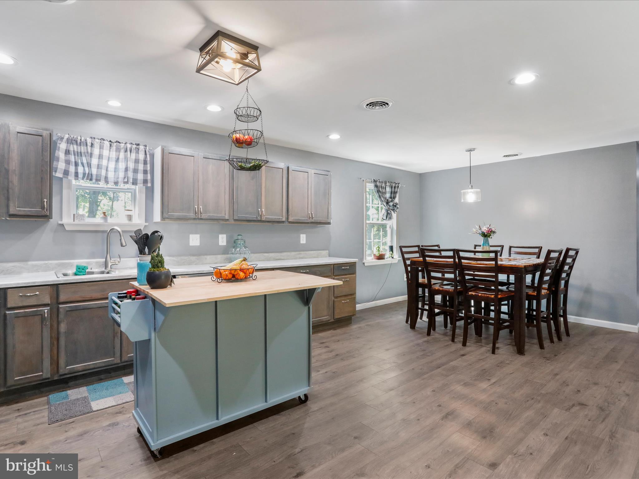 FOREST EDGE ESTATES - Residential