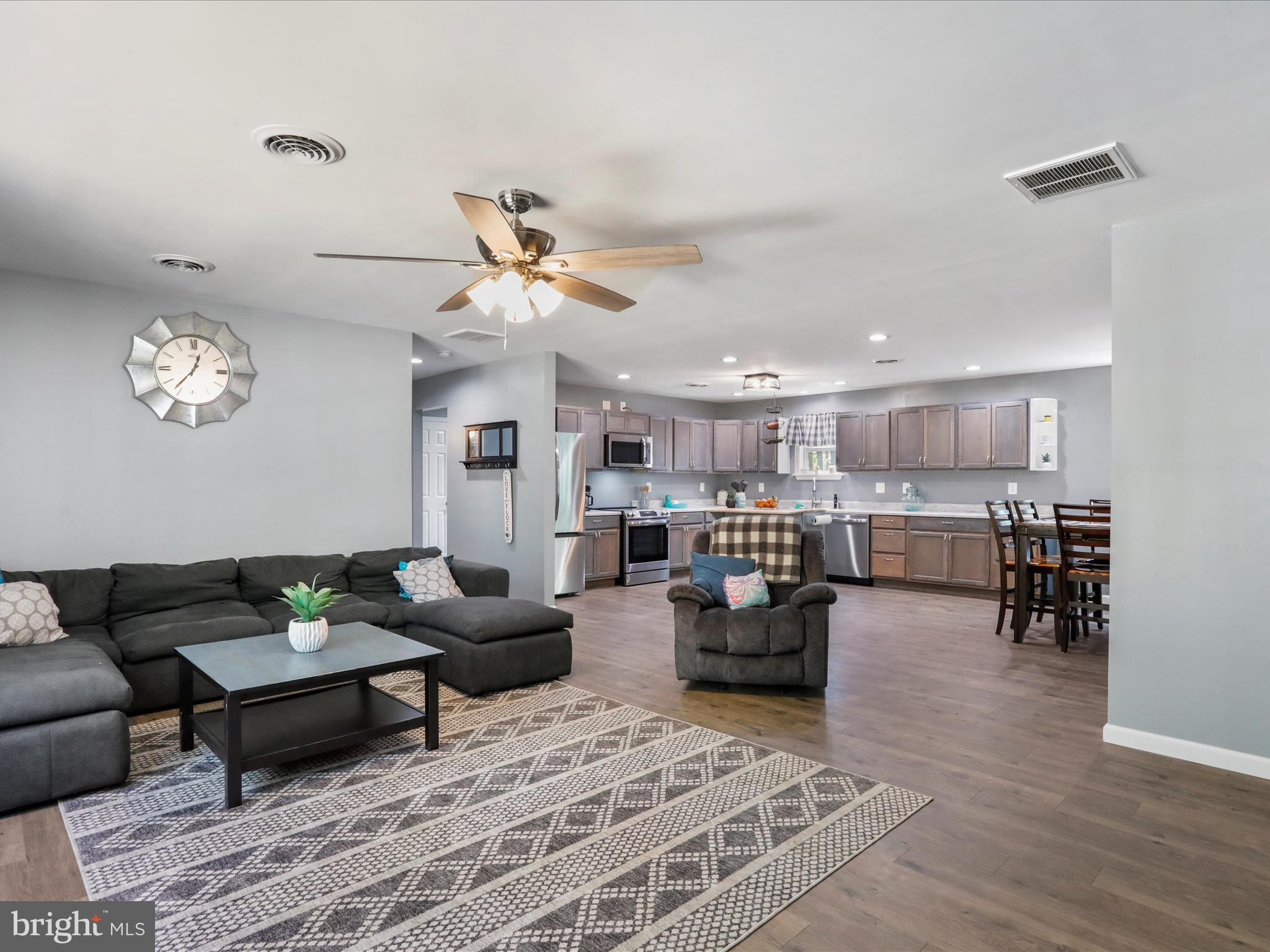 FOREST EDGE ESTATES - Residential