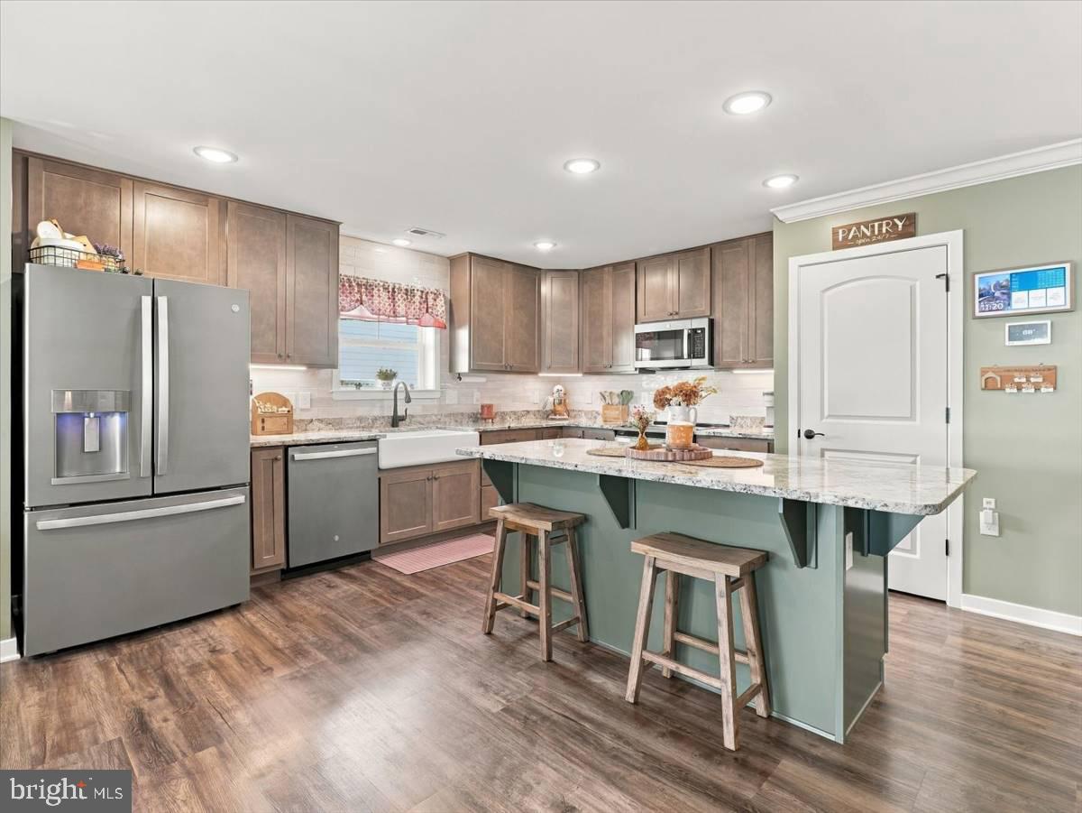 284 DRIPPING SPRING DRIVE