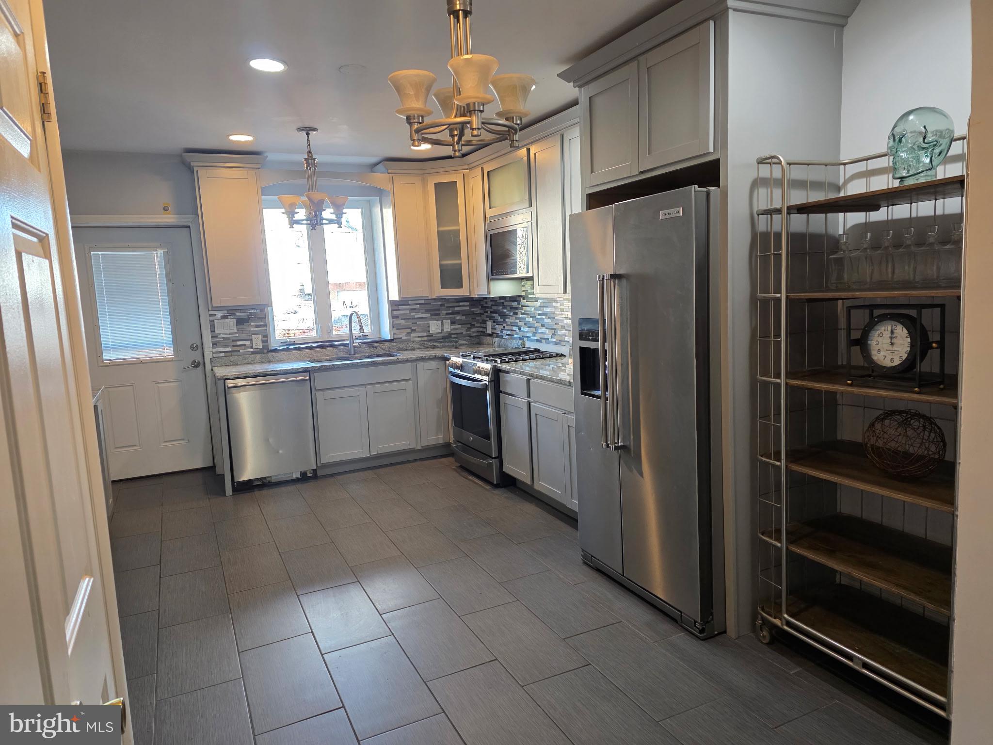 WASHINGTON VILLAGE - Residential