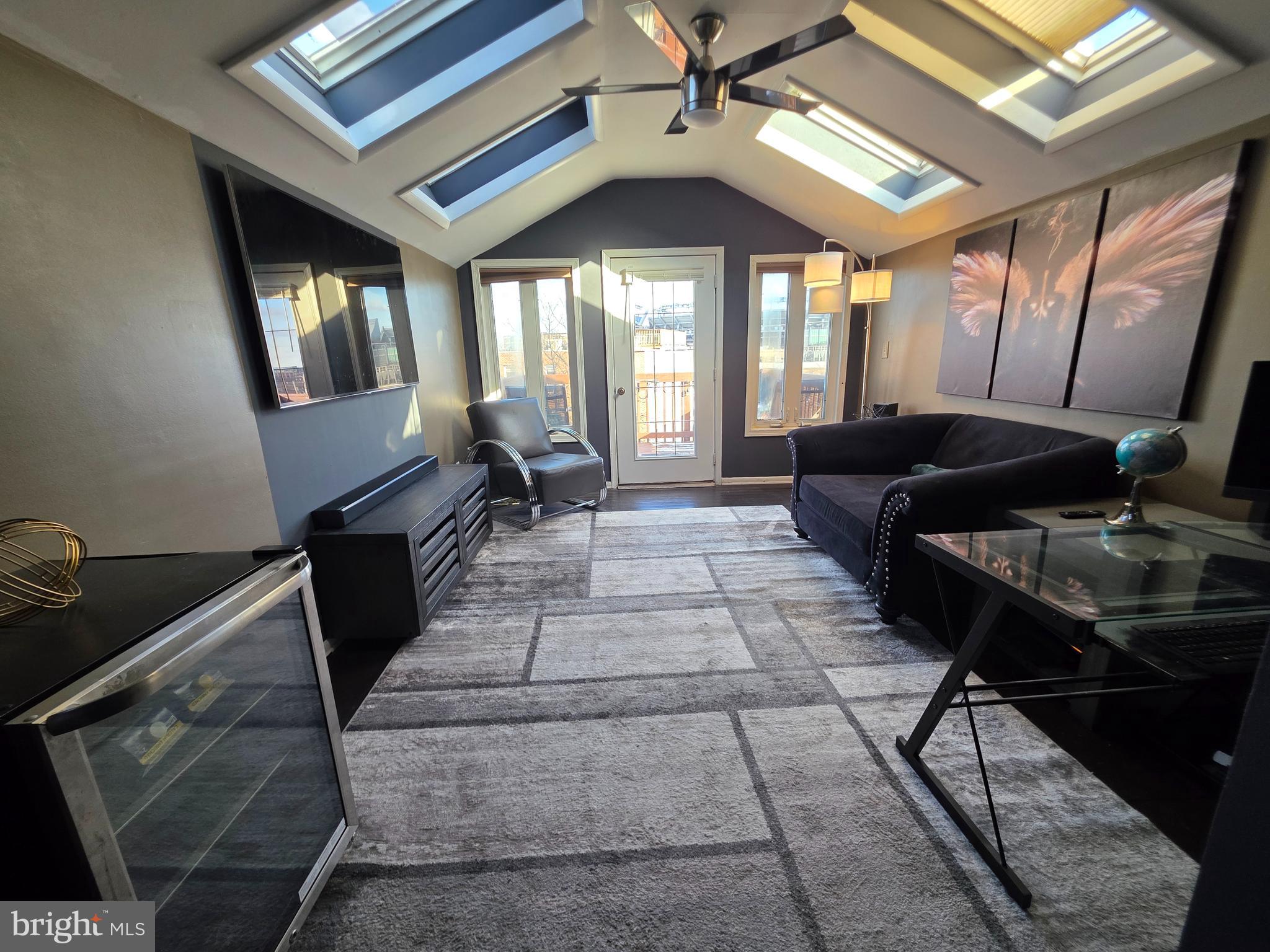 WASHINGTON VILLAGE - Residential