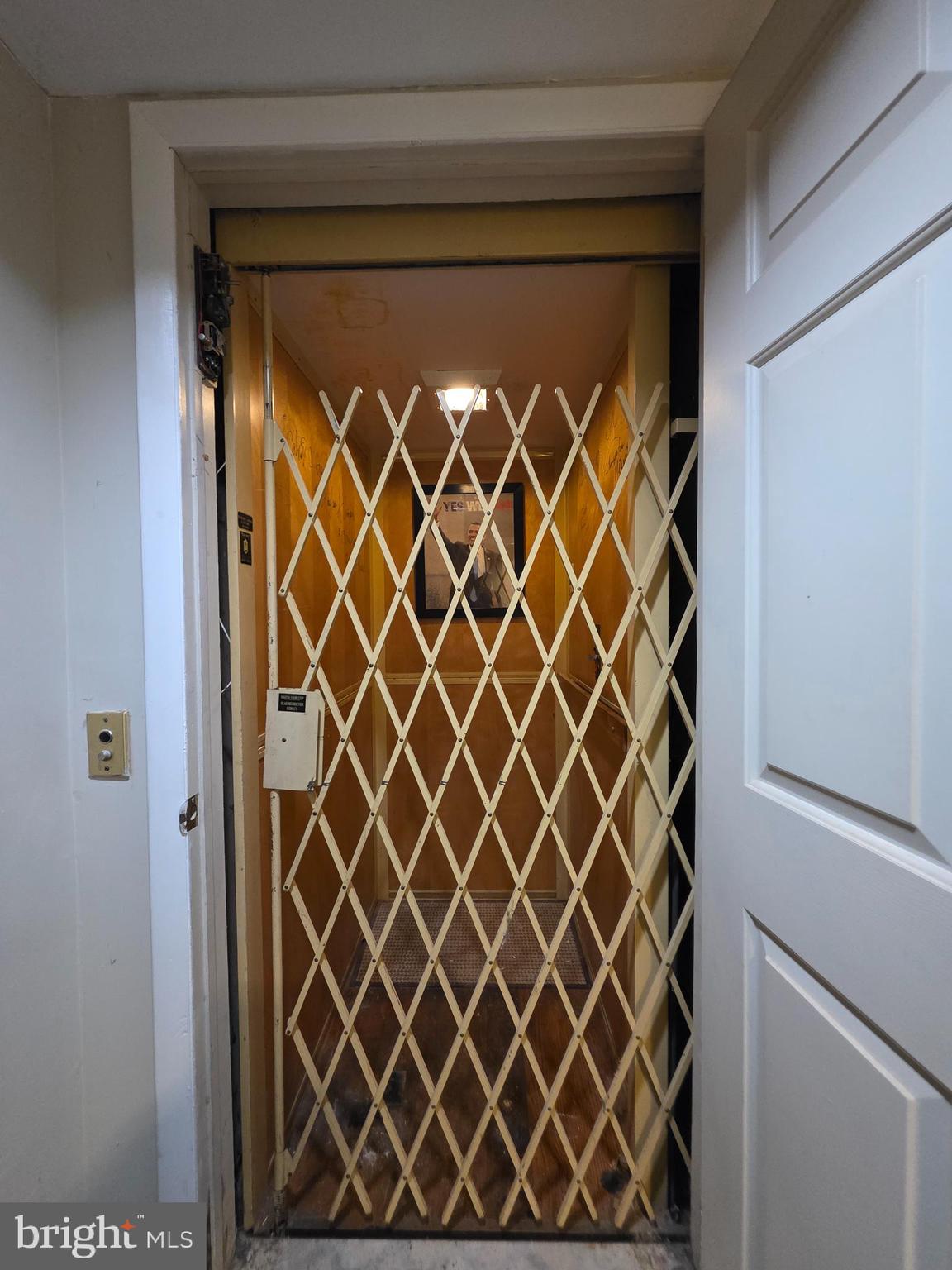 WASHINGTON VILLAGE - Residential