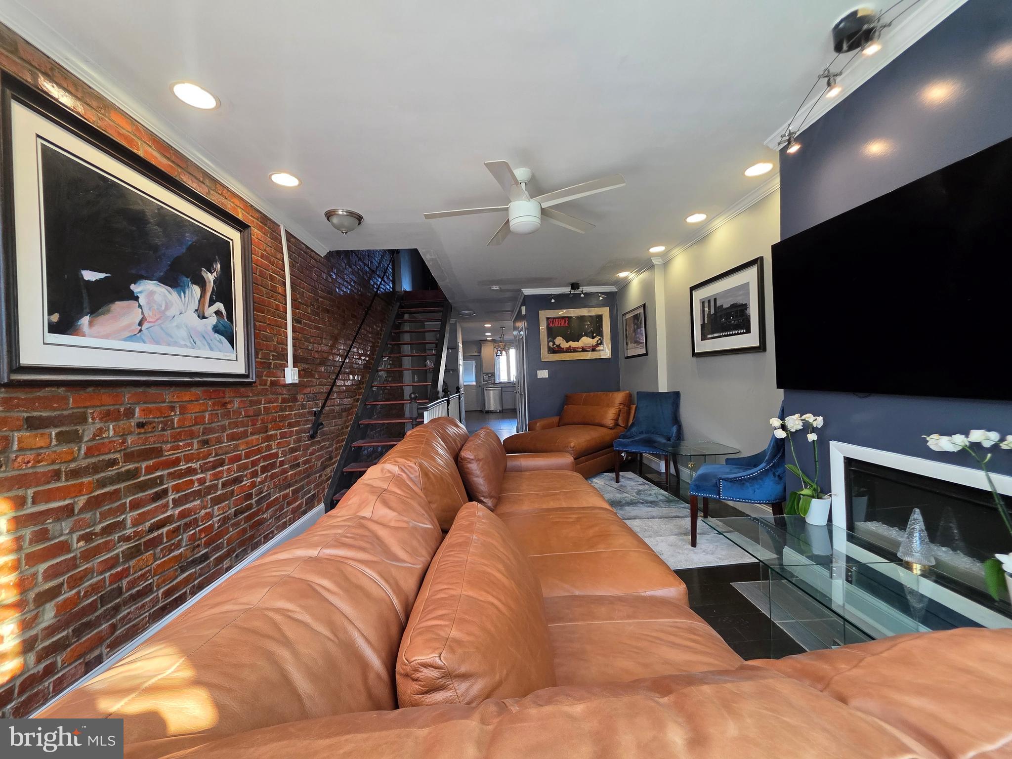 WASHINGTON VILLAGE - Residential