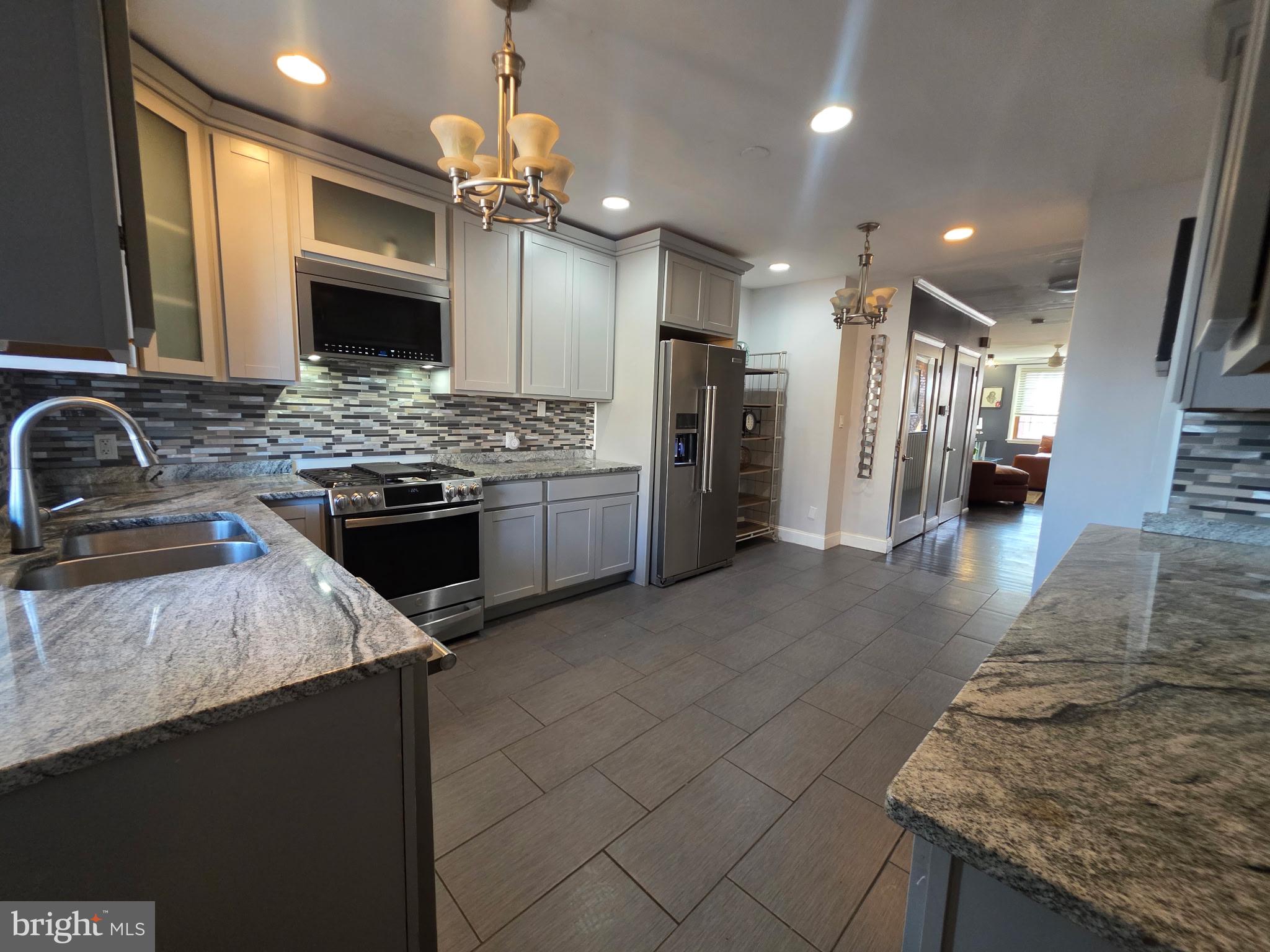 WASHINGTON VILLAGE - Residential