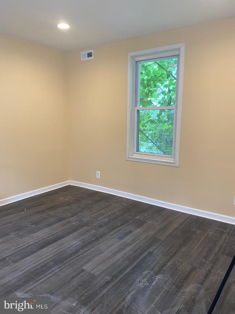 MORELL PARK - Residential Lease