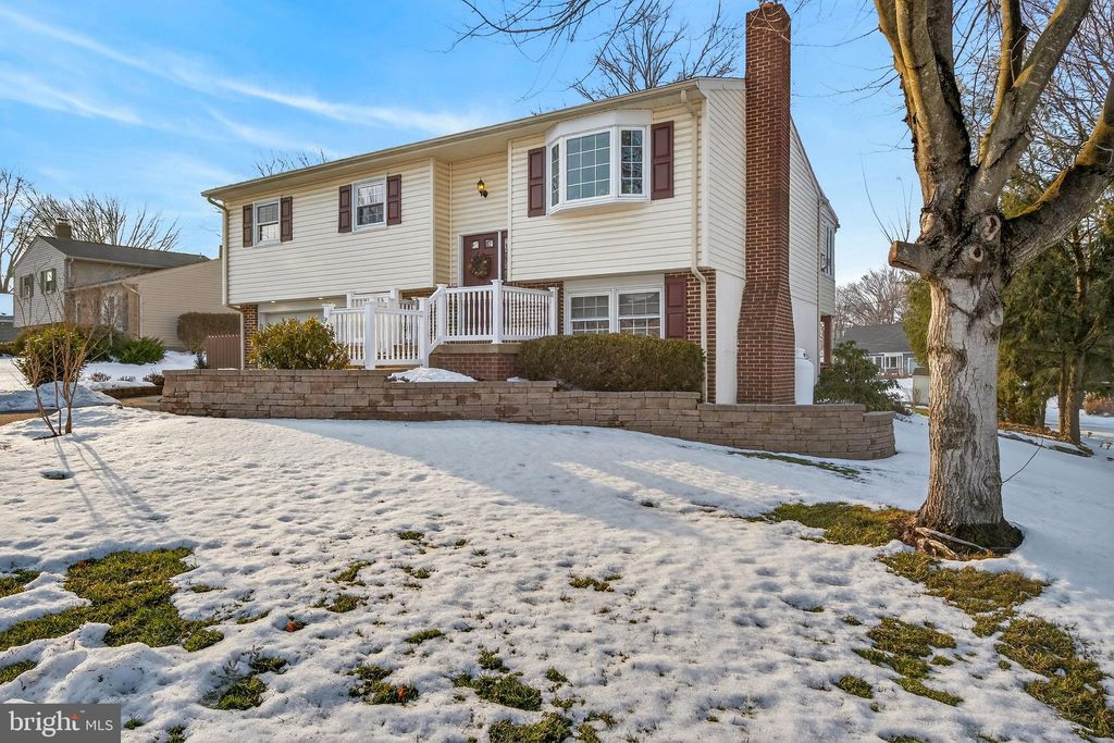 Photo of 146 S Oak Street, LITITZ, PA 17543 (MLS # PALA2083604)