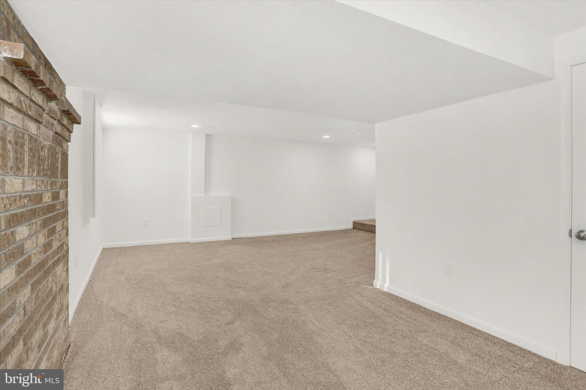 SPRINGVILLE POINT - Residential