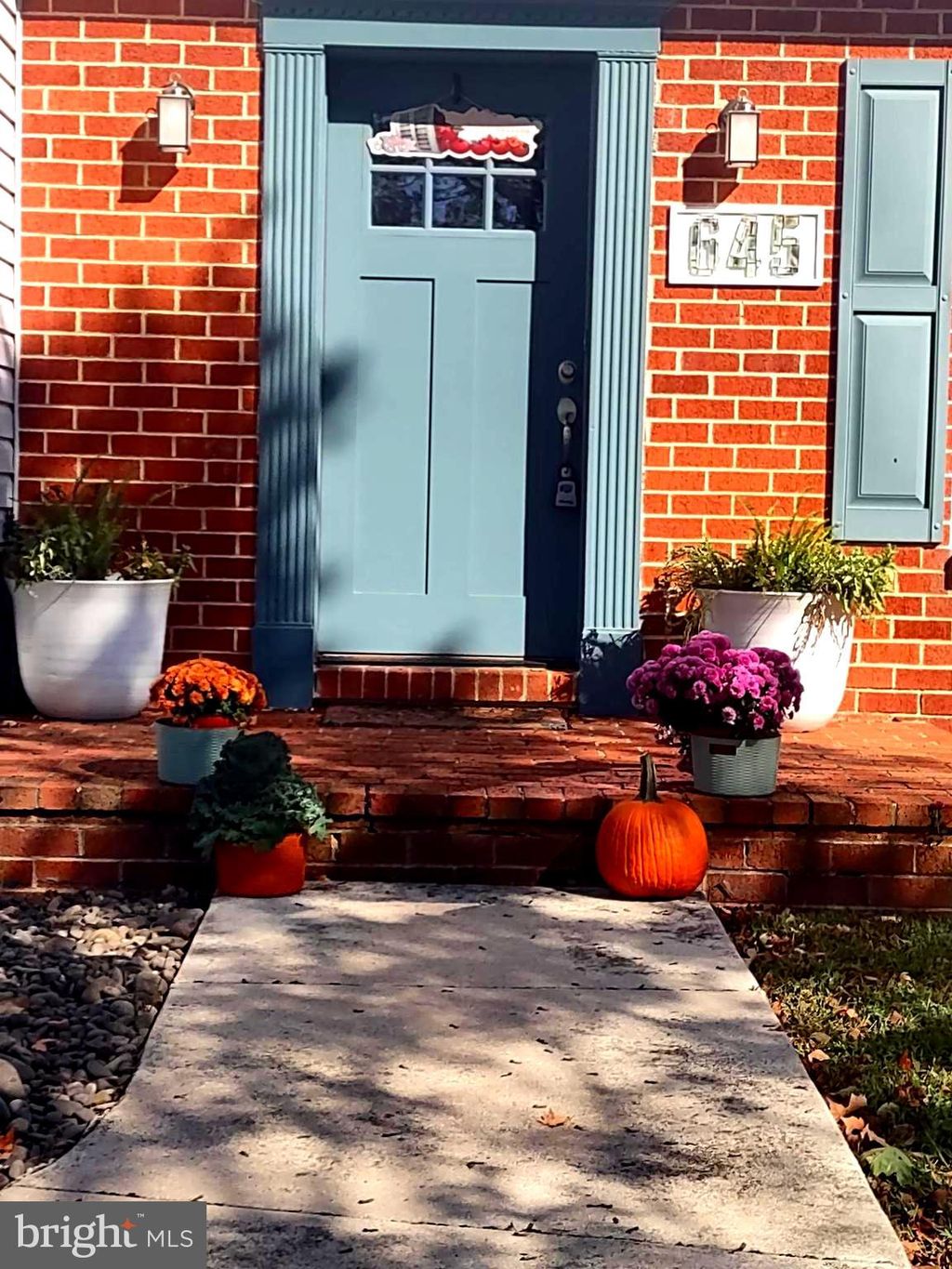 Photo of 645 W First St, BOILING SPRINGS, PA 17007 (MLS # PACB2047874)