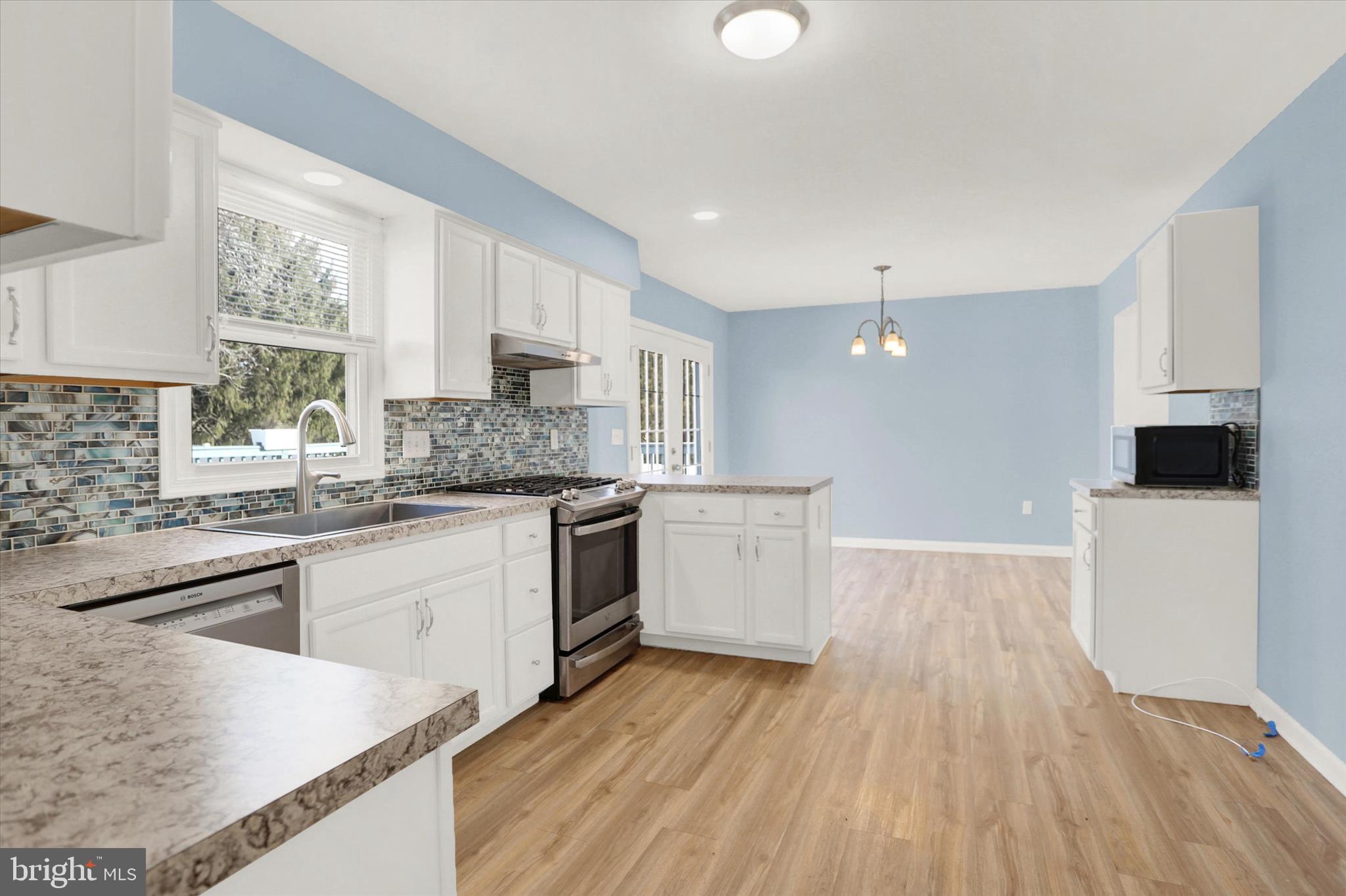 SPRINGVILLE POINT - Residential