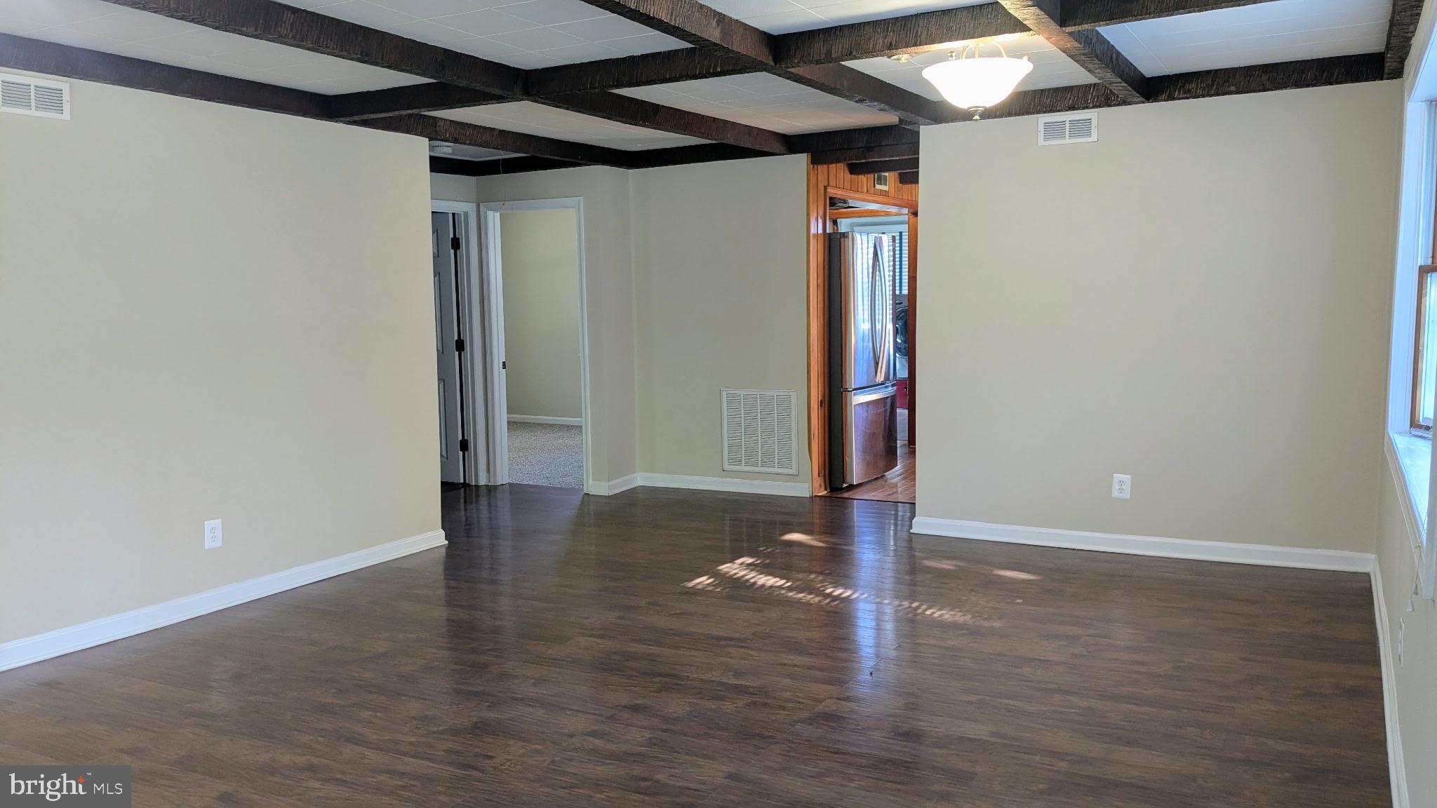 GOLDEN BEACH - Residential