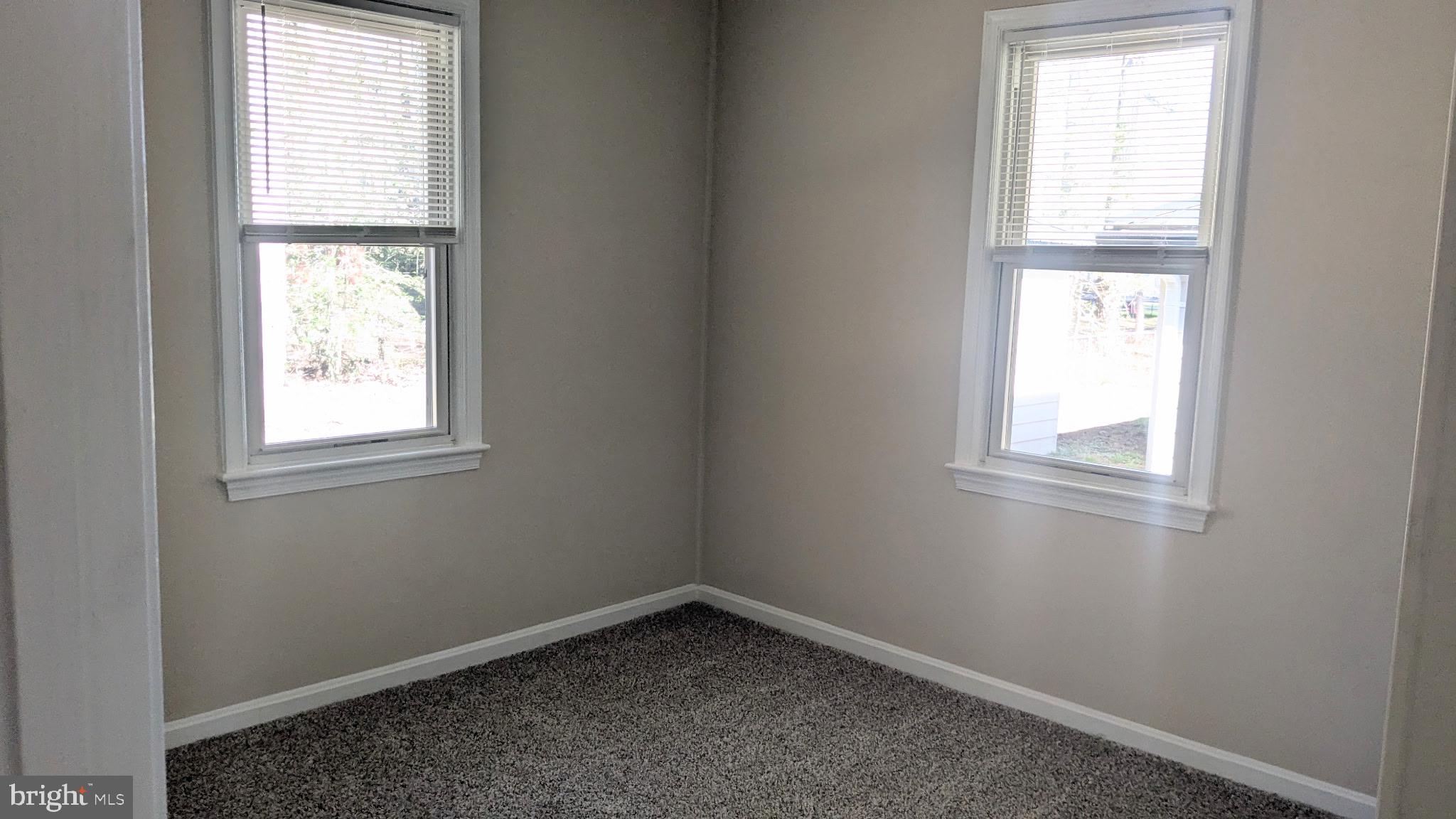 GOLDEN BEACH - Residential