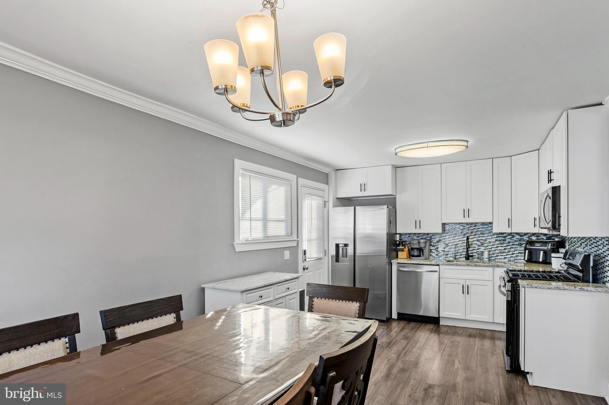 AMBERLY - Residential