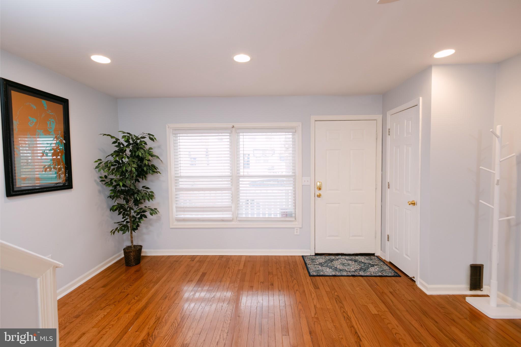 WYMAN PARK HAMPDEN - Residential