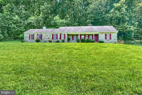 2001 TUFTON REISTERSTOWN MD 21136