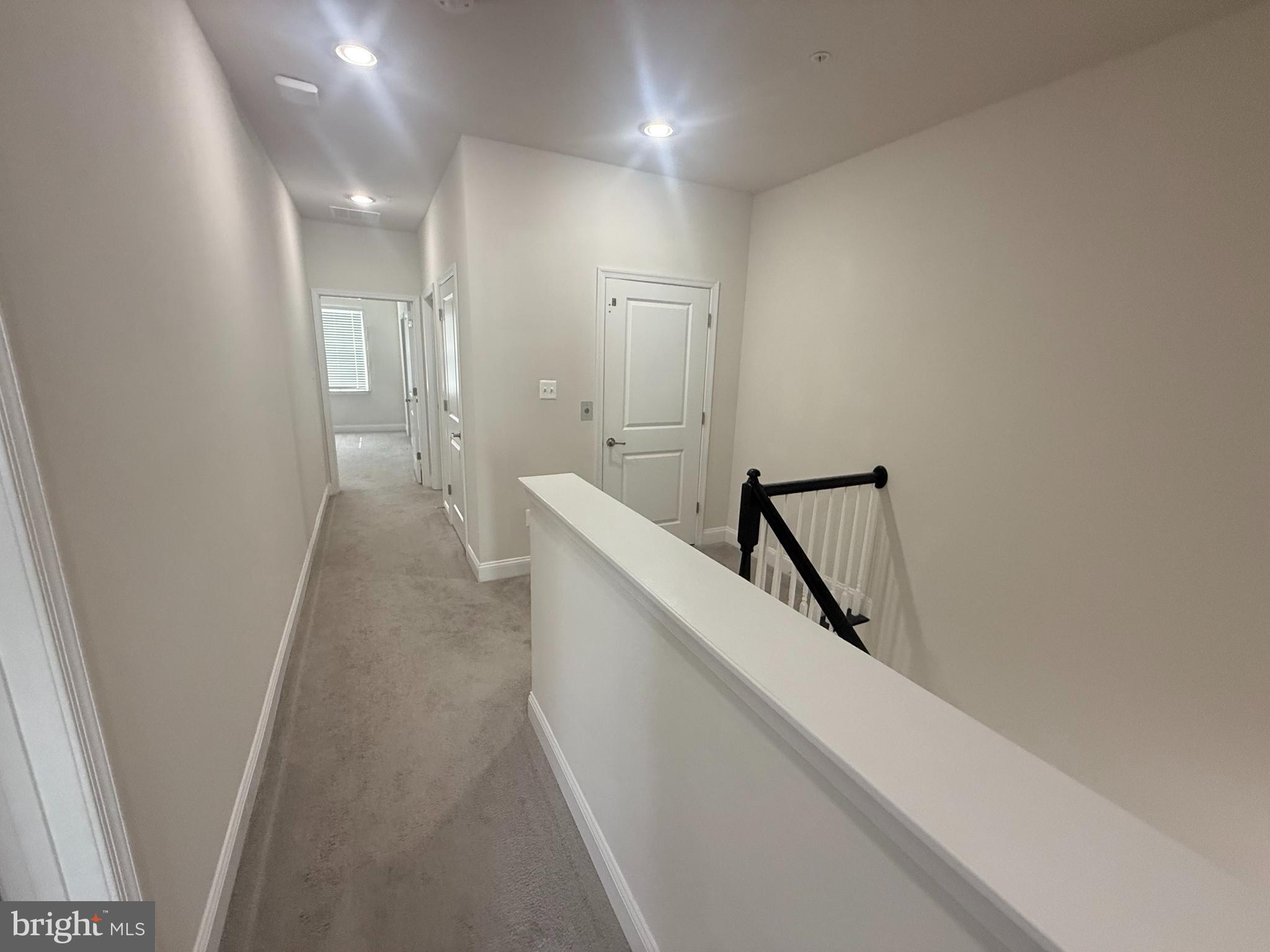 OXFORD SQUARE - Residential Lease