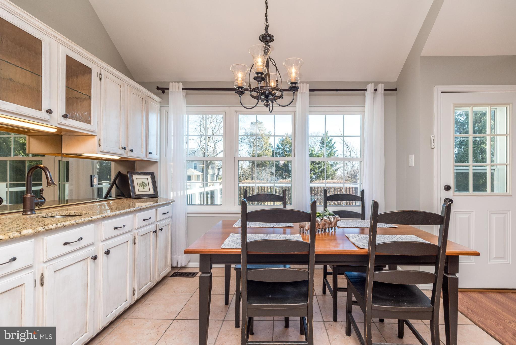 COUNTRY GREENE - Residential