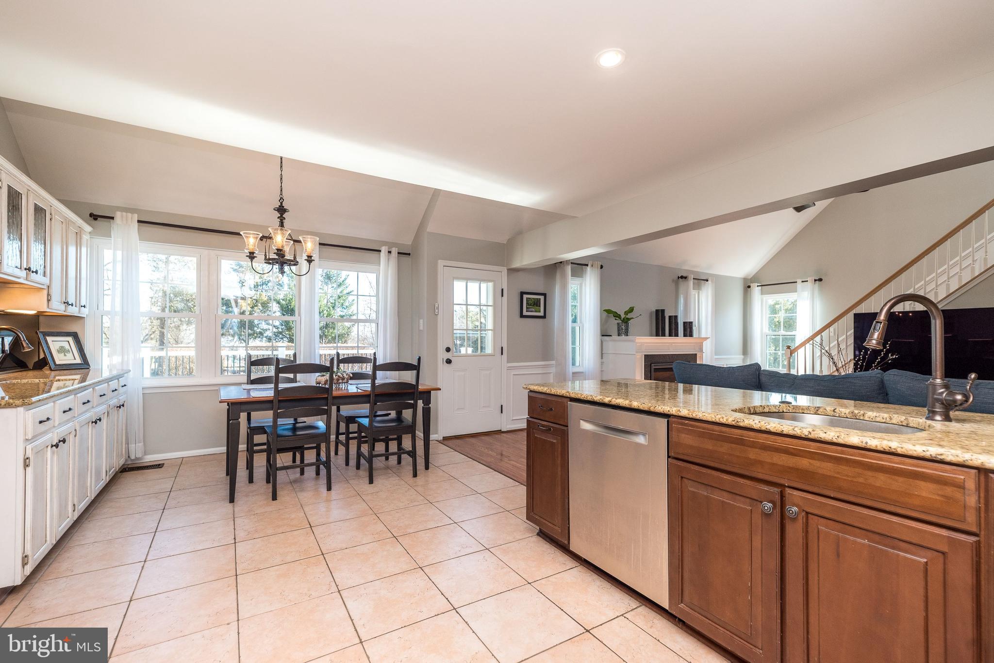 COUNTRY GREENE - Residential