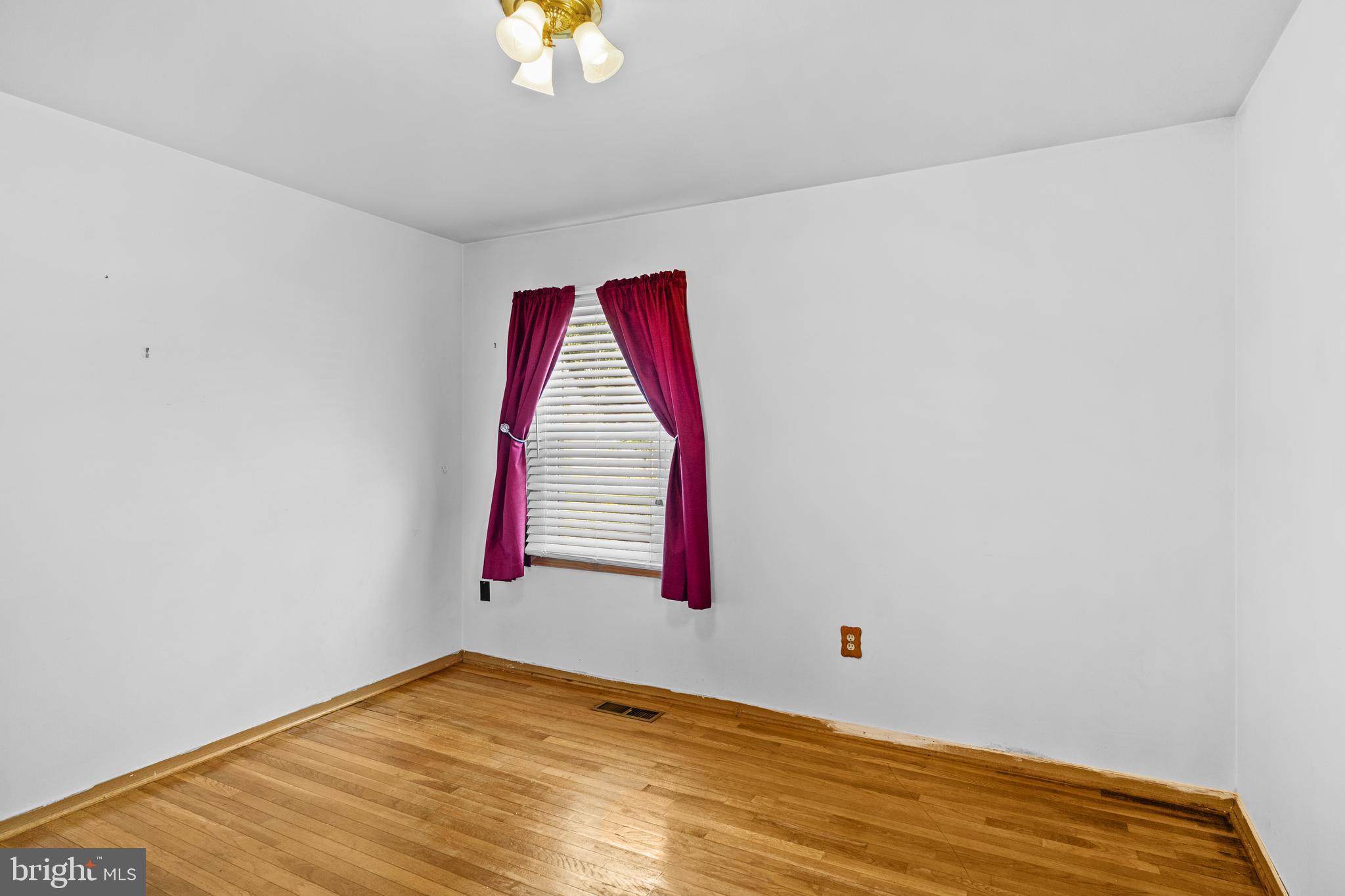 SUBURBIA - Residential