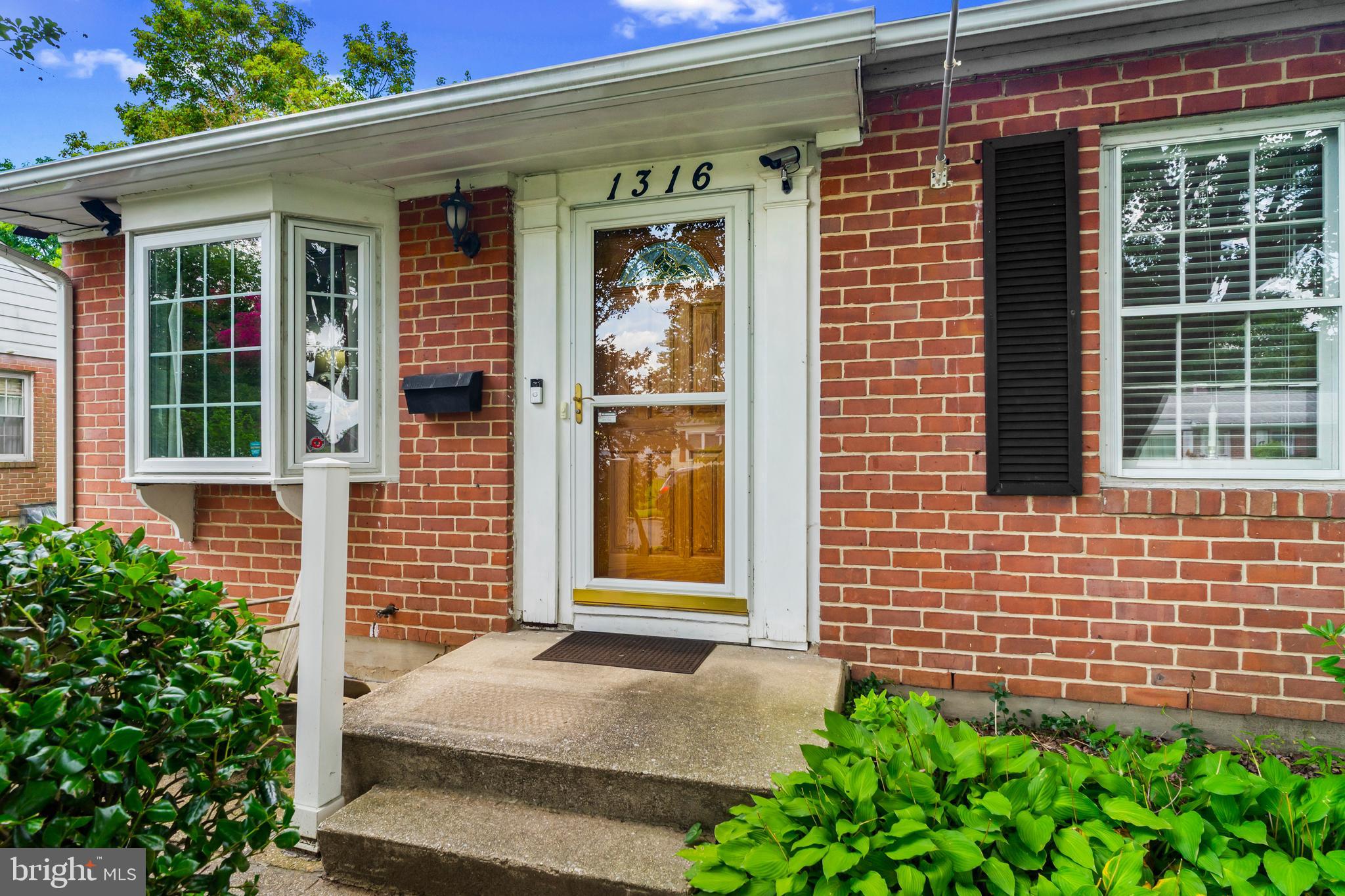 1316 MEADOWVALE ROAD