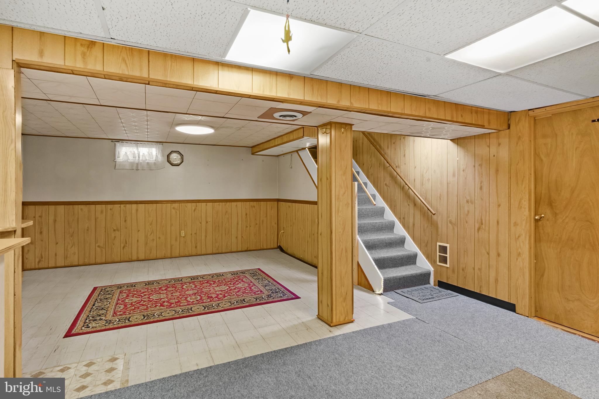 SUBURBIA - Residential