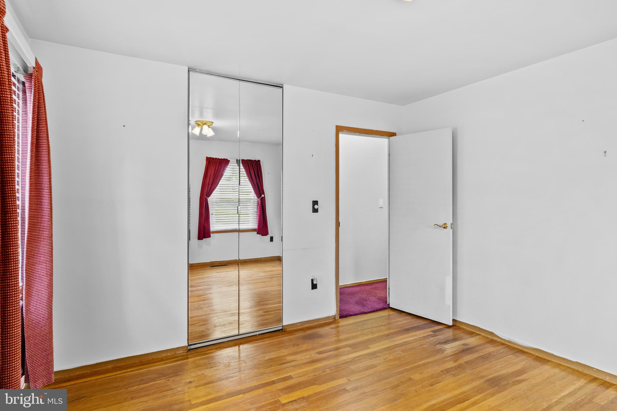 SUBURBIA - Residential