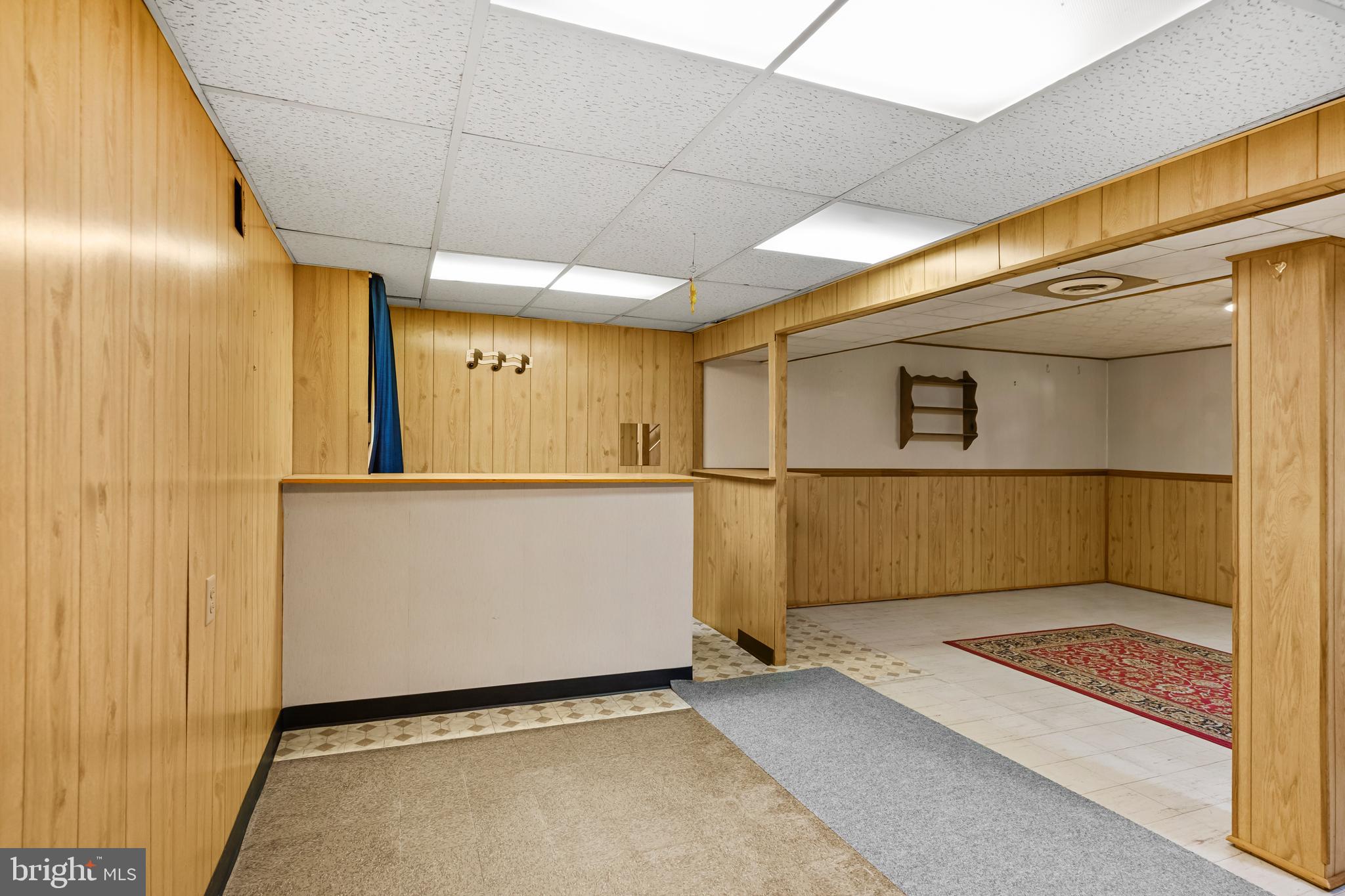 SUBURBIA - Residential