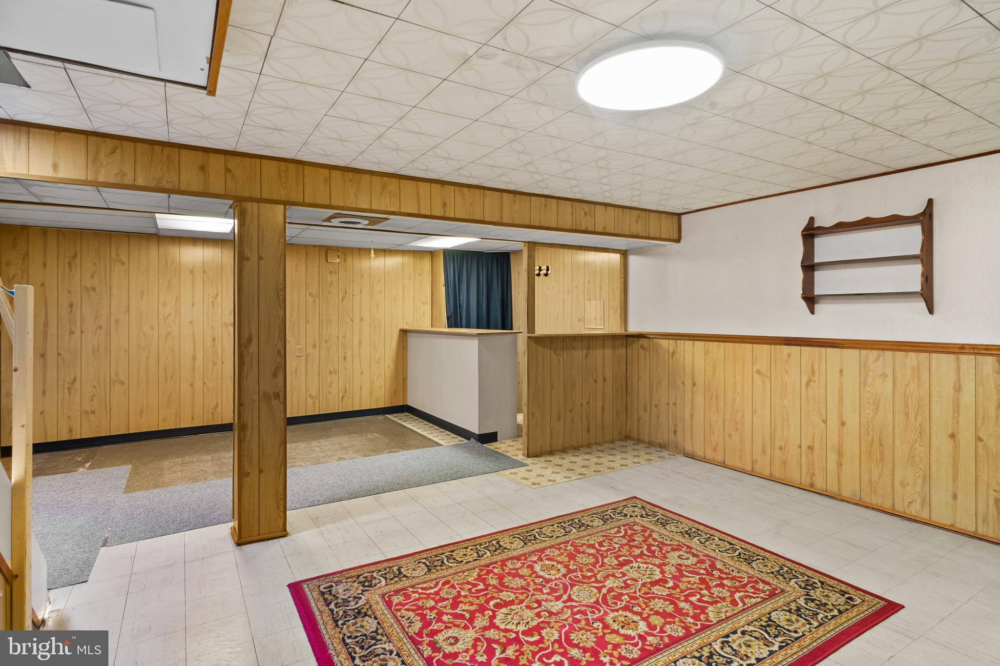 SUBURBIA - Residential