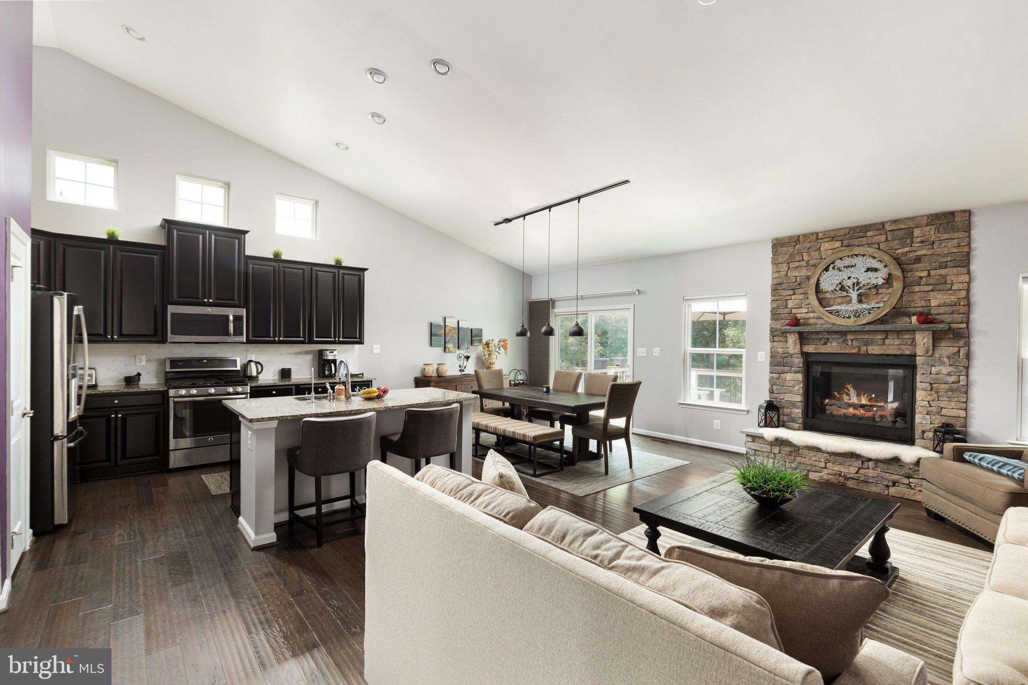 106 ATLANTIS LANE