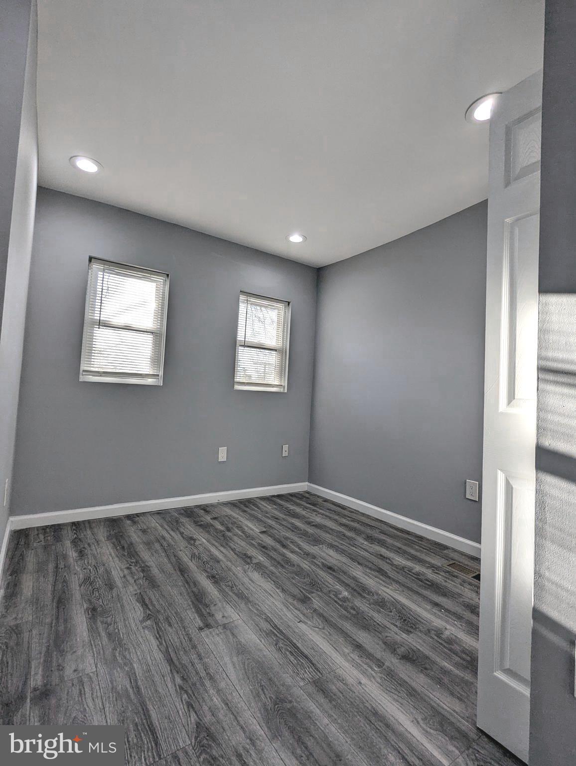 MIDTOWN EDMONDSON - Residential Lease