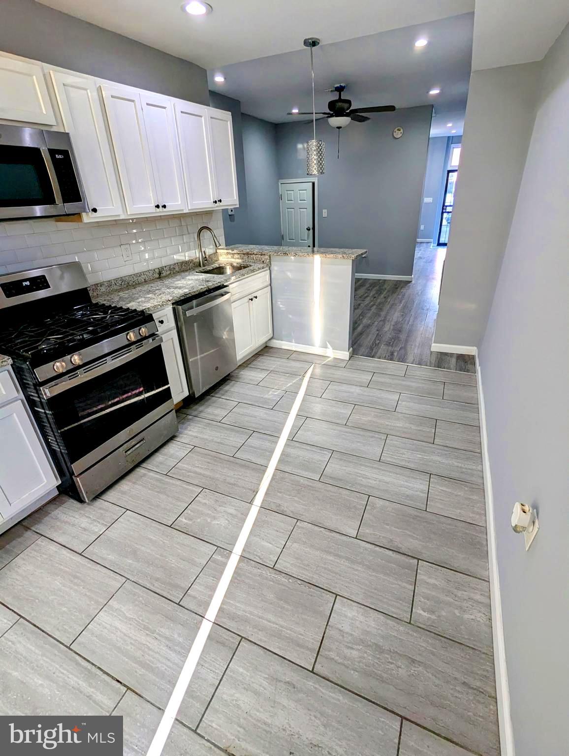 MIDTOWN EDMONDSON - Residential Lease