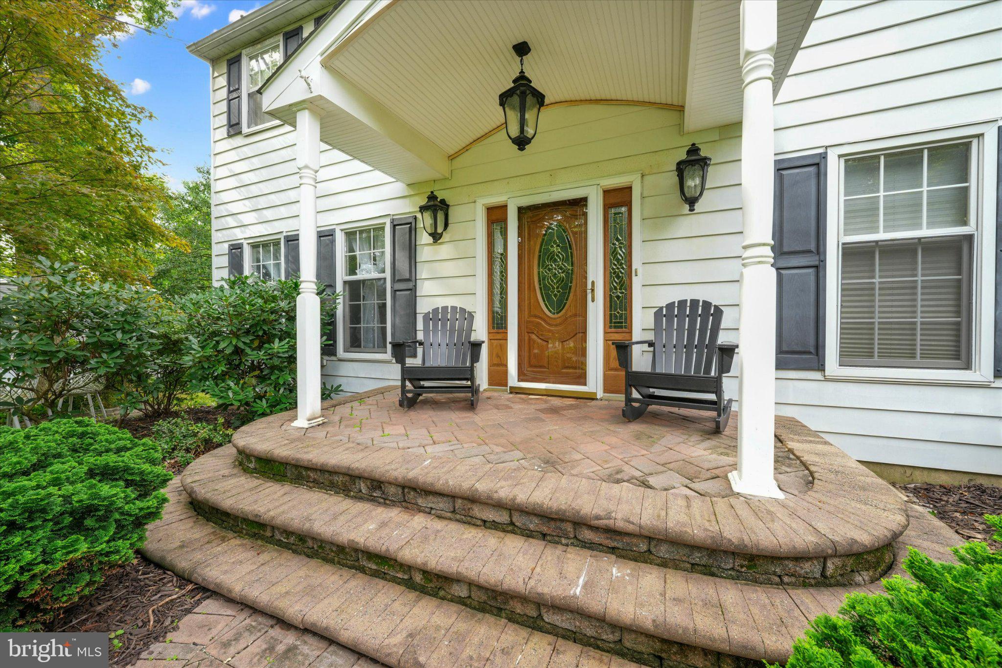 48 BRIDLE BROOK LANE