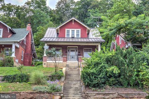 Photo of 538 E Main Street, EPHRATA, PA 17522 (MLS # PALA2076552)