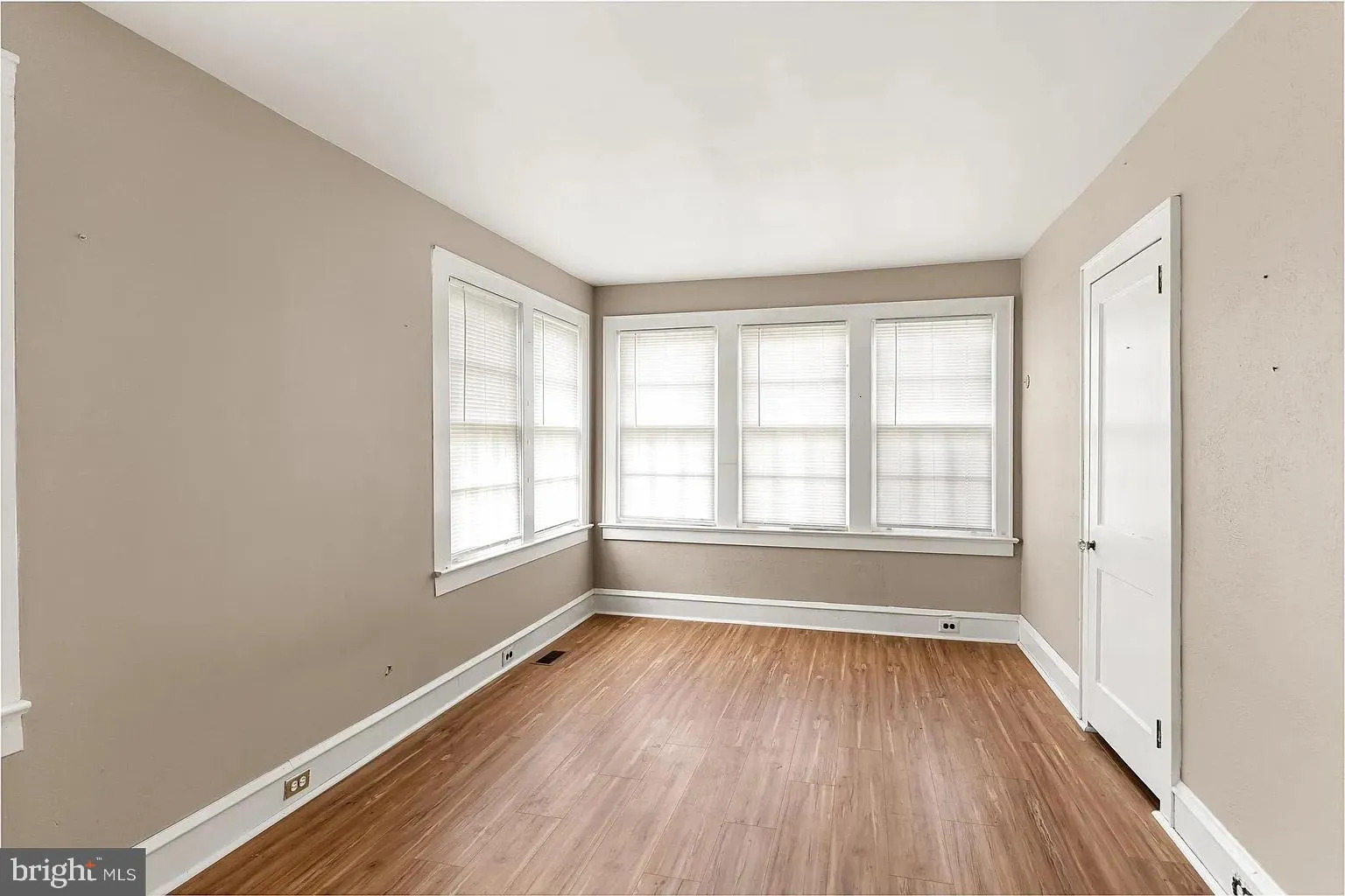 Berlin, New Jersey 08009, United States, 6 Bedrooms Bedrooms, ,Residential,Active,78550