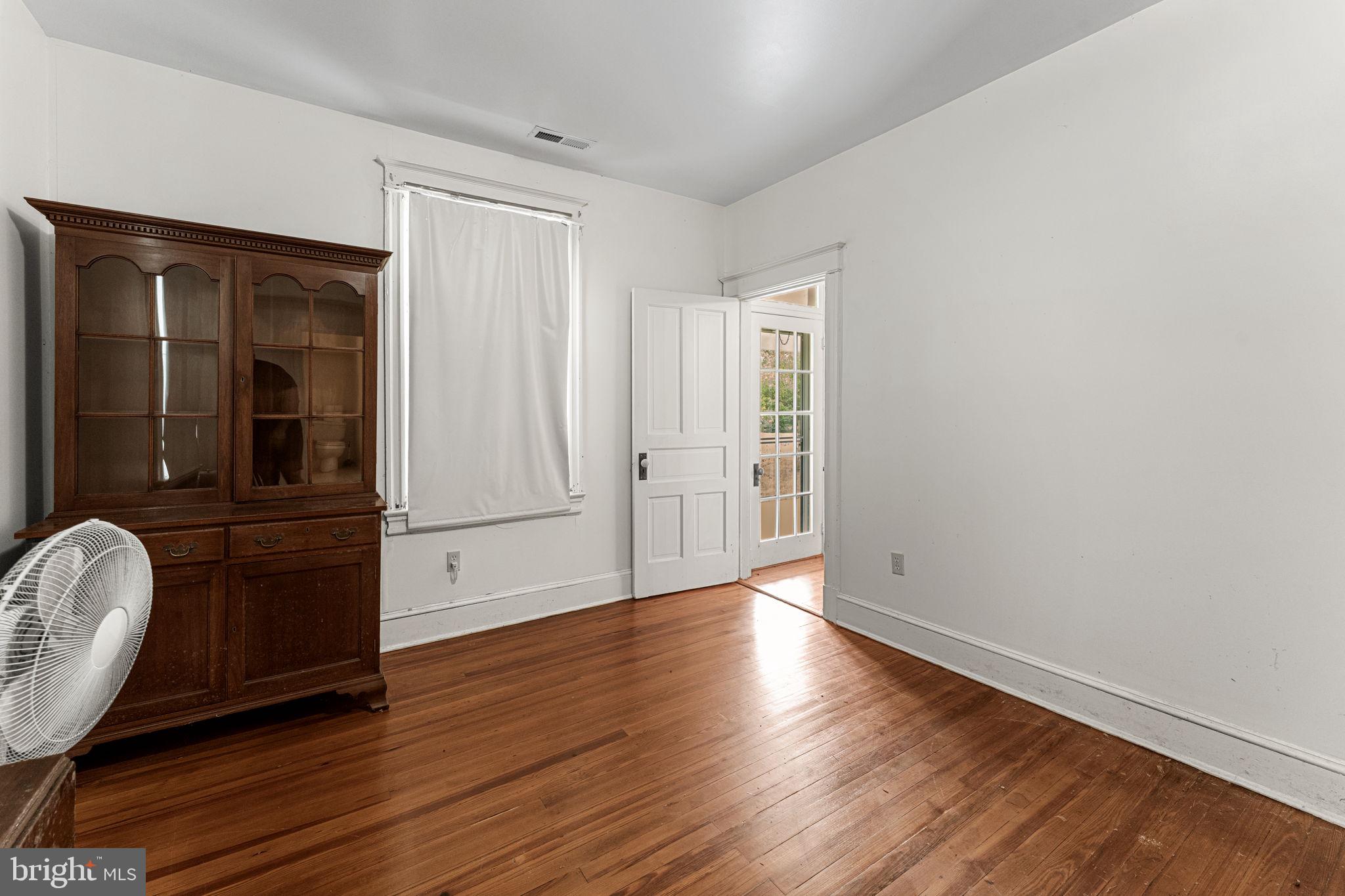 OLDHAMS - Residential