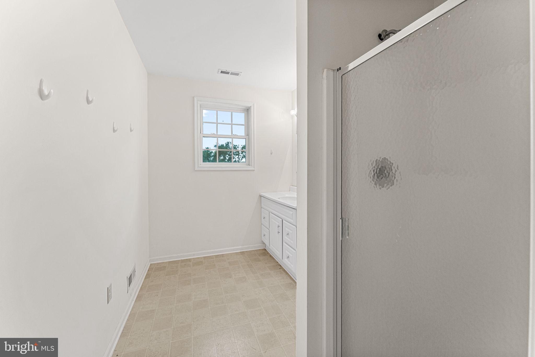 OLDHAMS - Residential