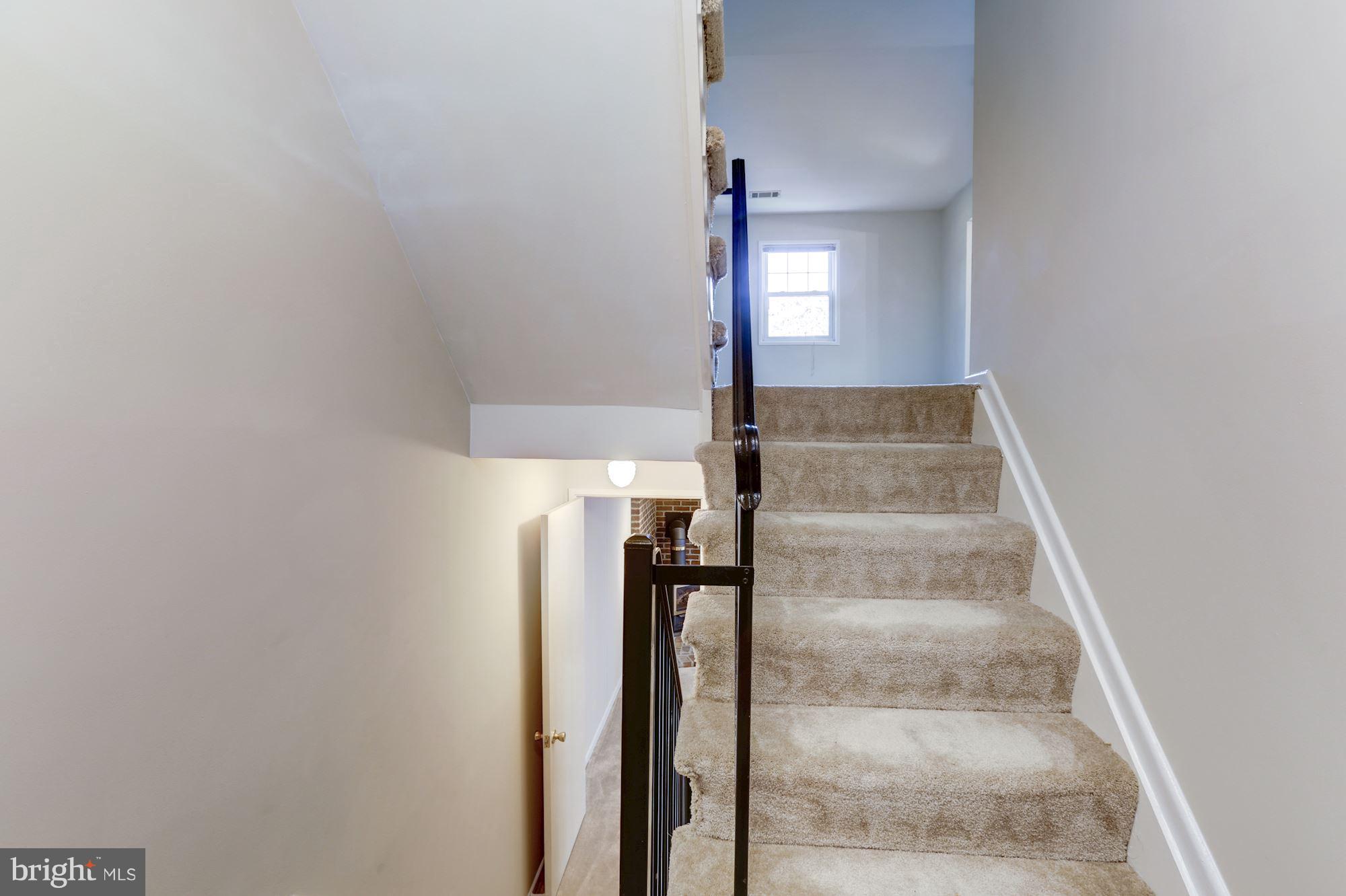 LAKE BRADDOCK - Residential