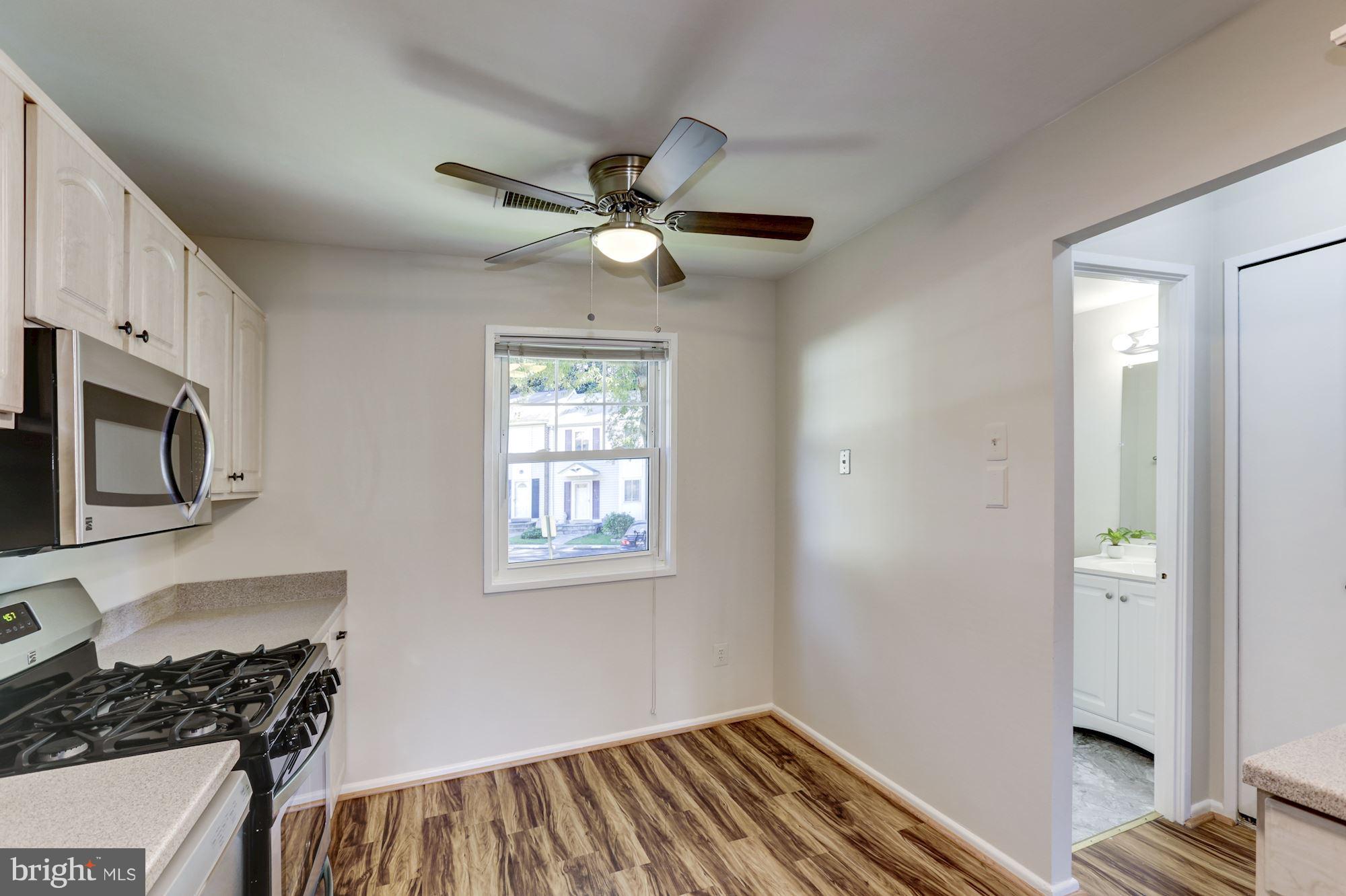 LAKE BRADDOCK - Residential