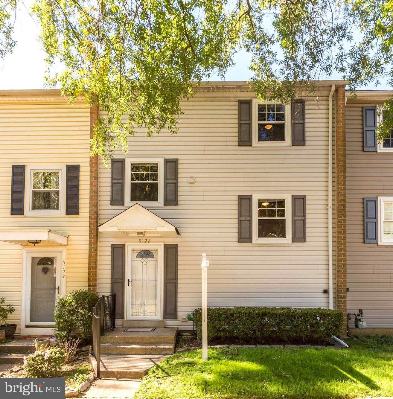 LAKE BRADDOCK - Residential