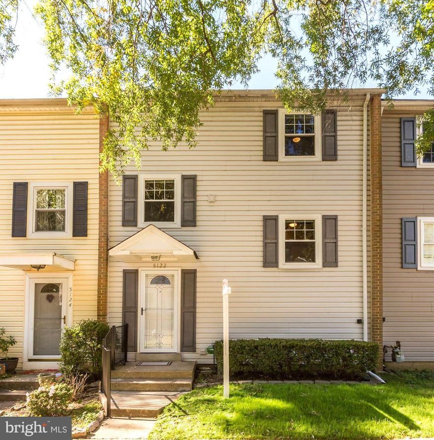 Beautifully renovated Townhome in amazing location!  Stunning features include a contemporary kitchen w/ new stainless steel appliances, updated bathrooms, new carpet, updated light fixtures, & fresh paint throughout.  Huge Finished Walkout basement with Bar and Wood stove. Gorgeous fenced in patio!  Great location off of Braddock Rd. Just minutes to to I-495 which makes for an easy commute to DC.