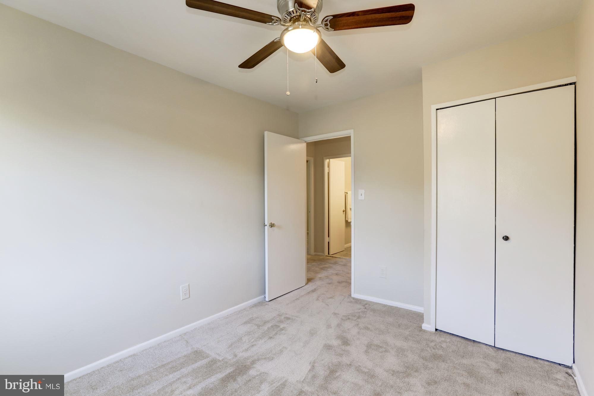 LAKE BRADDOCK - Residential