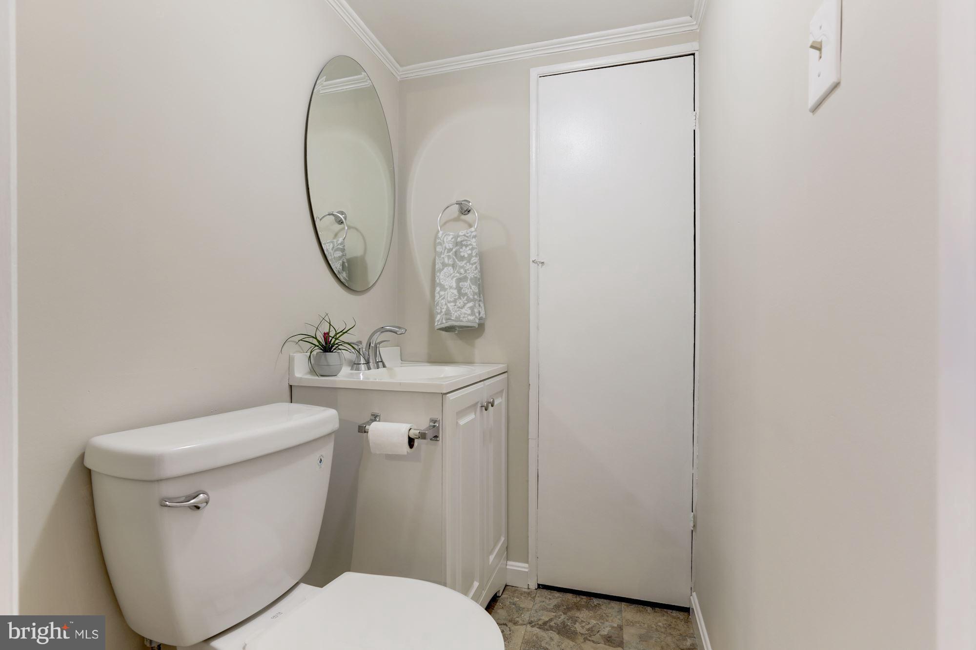 LAKE BRADDOCK - Residential