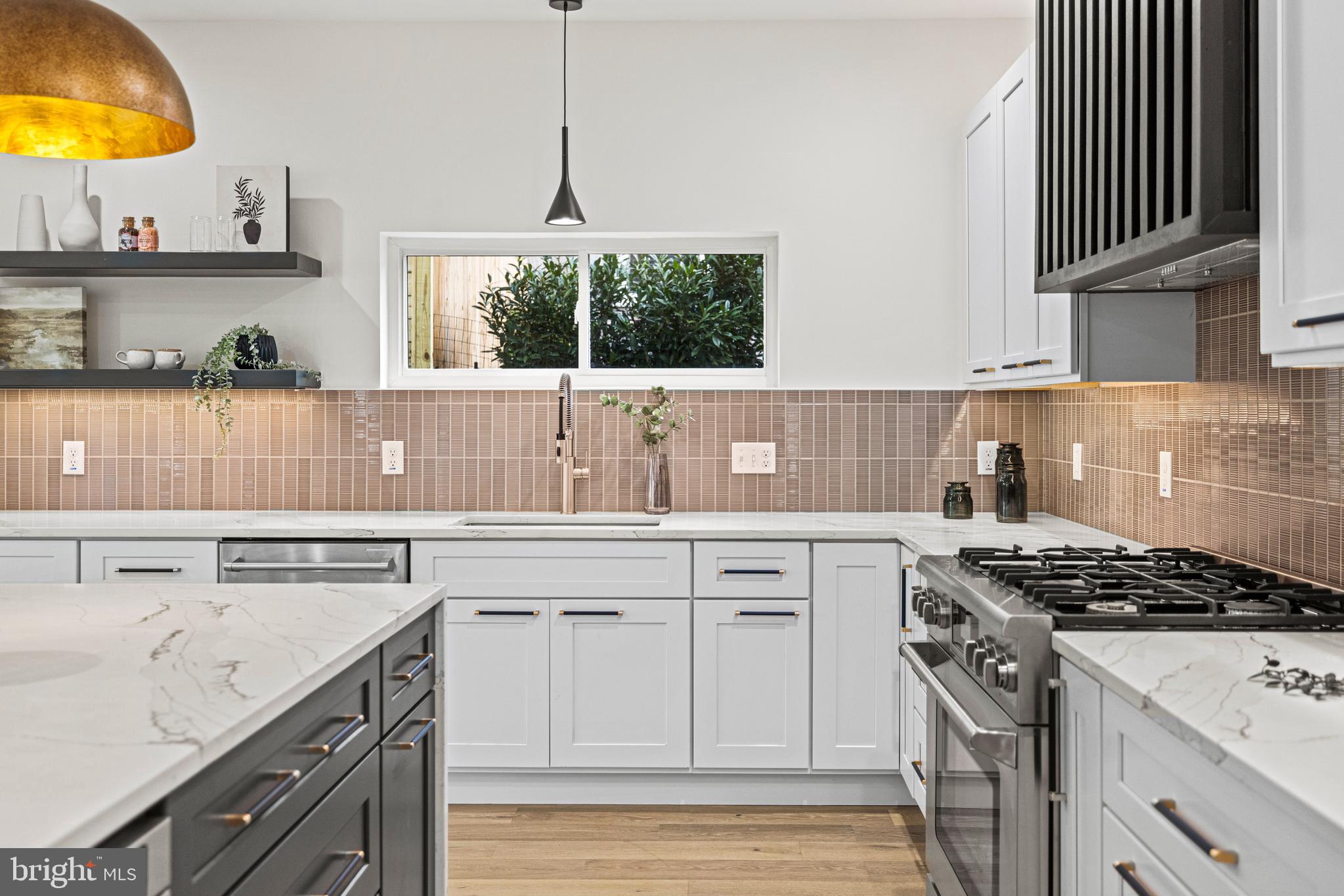 ALNOR HEIGHTS - Residential