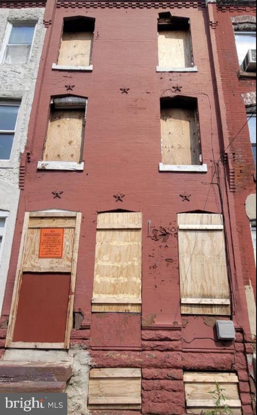 3 unit triplex. Shell, no entry. Drive by only