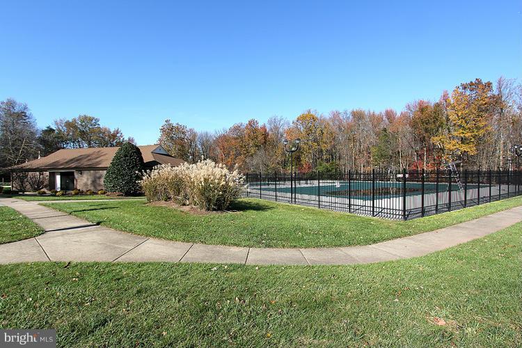 HERITAGE CROSSING - Residential