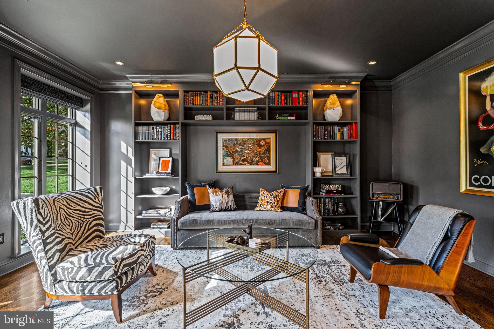 WHITEGATE - Residential